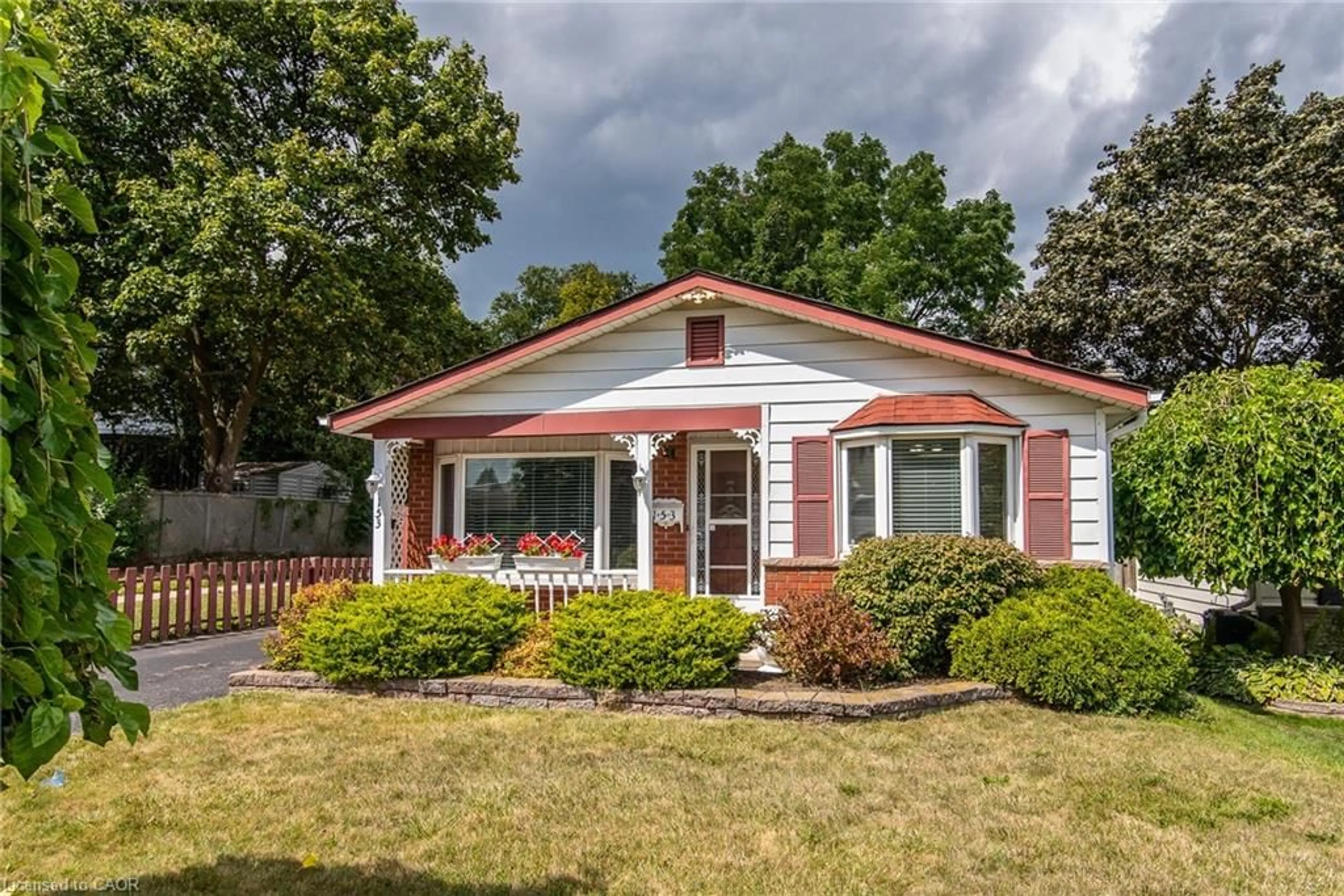 Unknown for 153 Pinedale Dr, Kitchener Ontario N2E 1K2