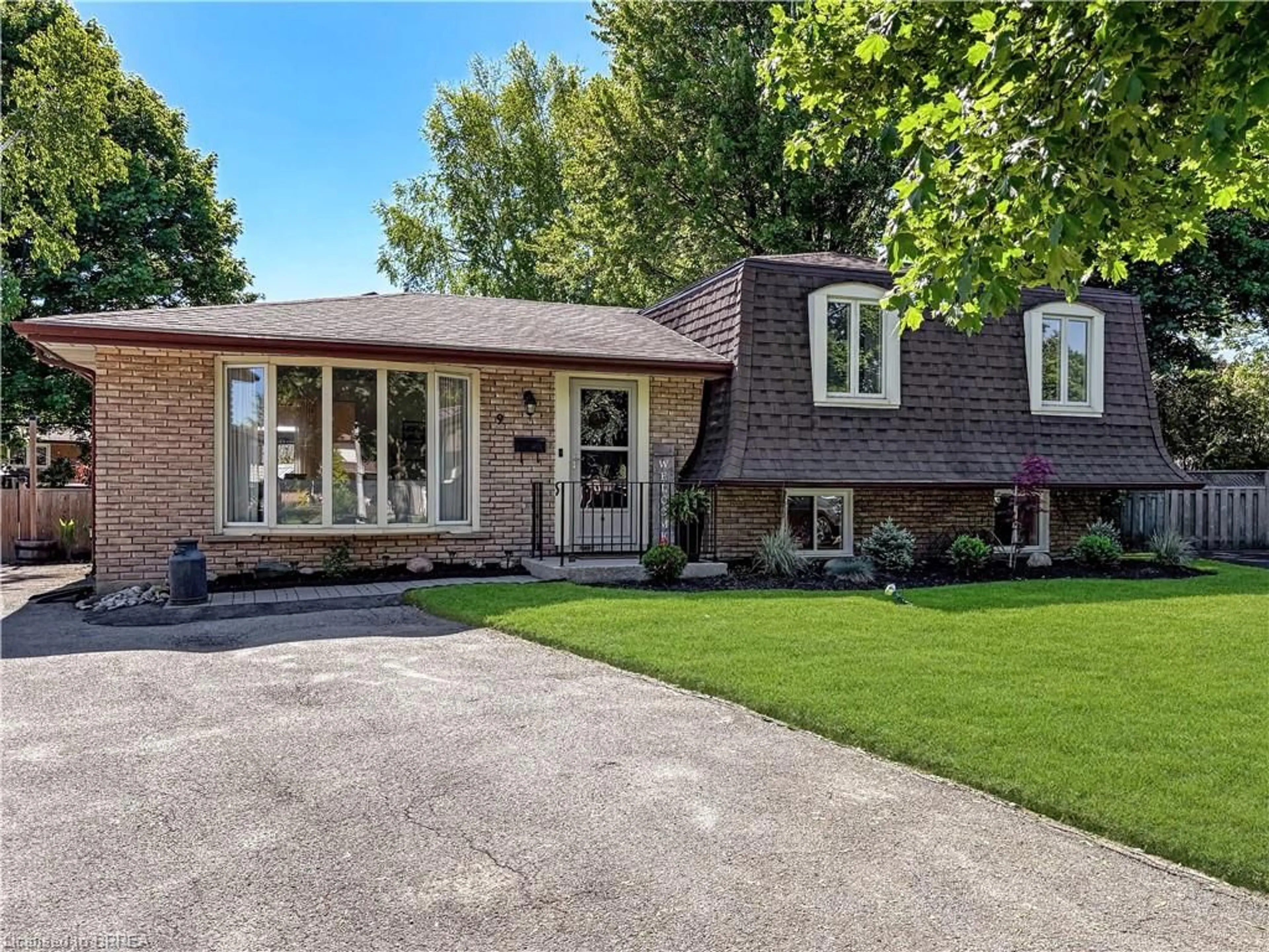 Home with brick exterior material, street for 9 Normandy Cir, Simcoe Ontario N3Y 4J6
