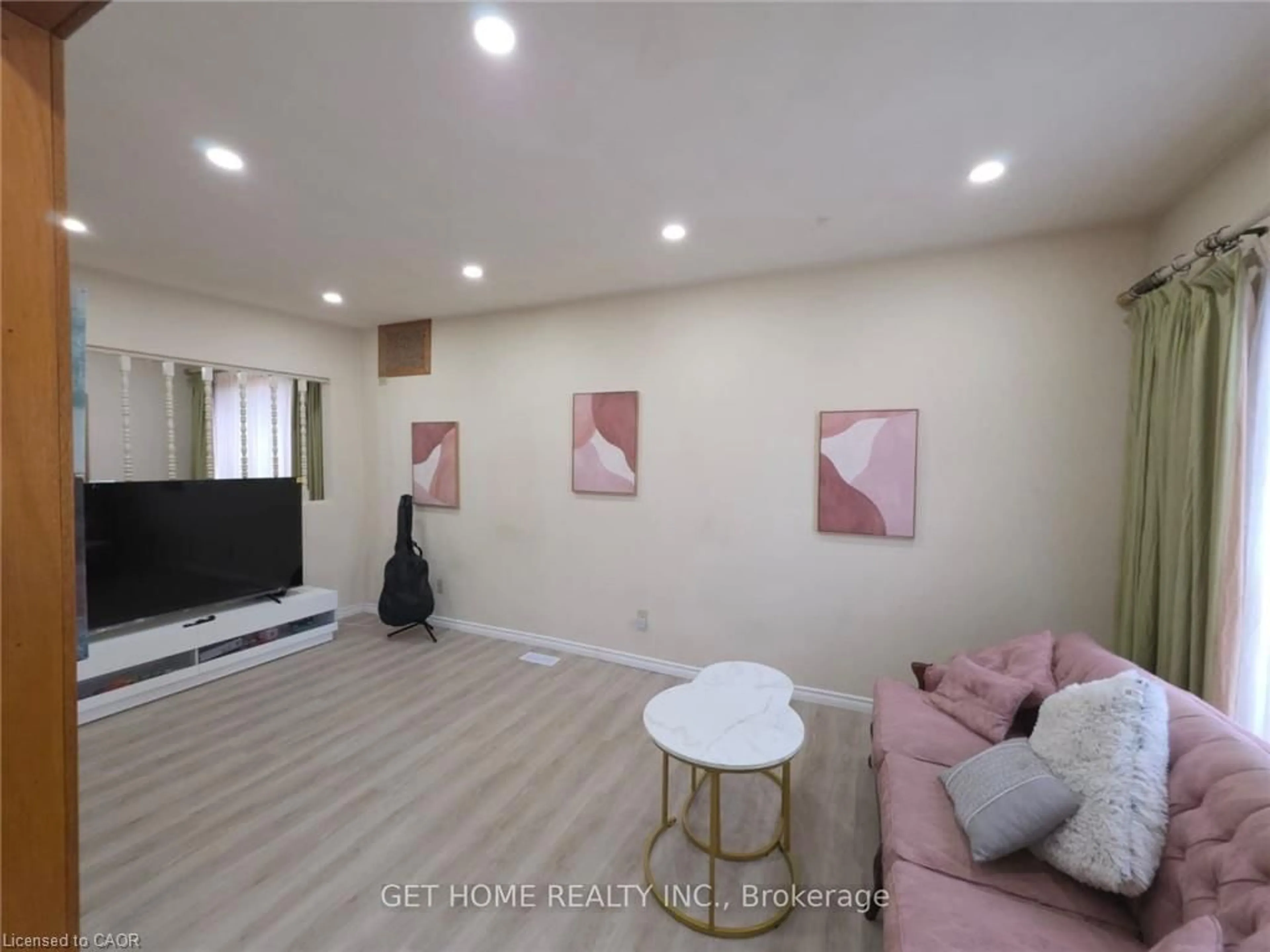 A pic of a room for 30 Emilie St, Brantford Ontario N3S 1S4