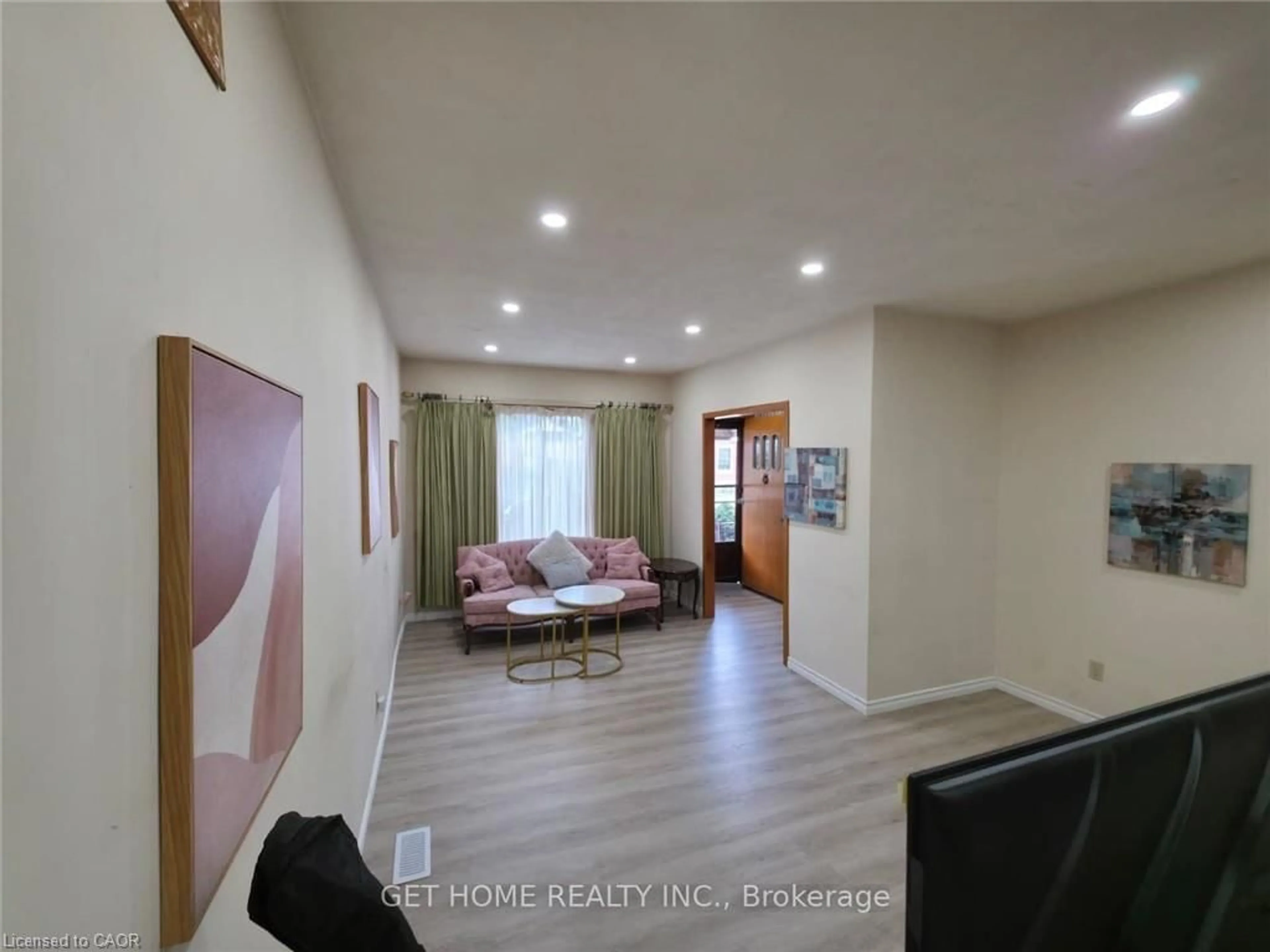 A pic of a room for 30 Emilie St, Brantford Ontario N3S 1S4