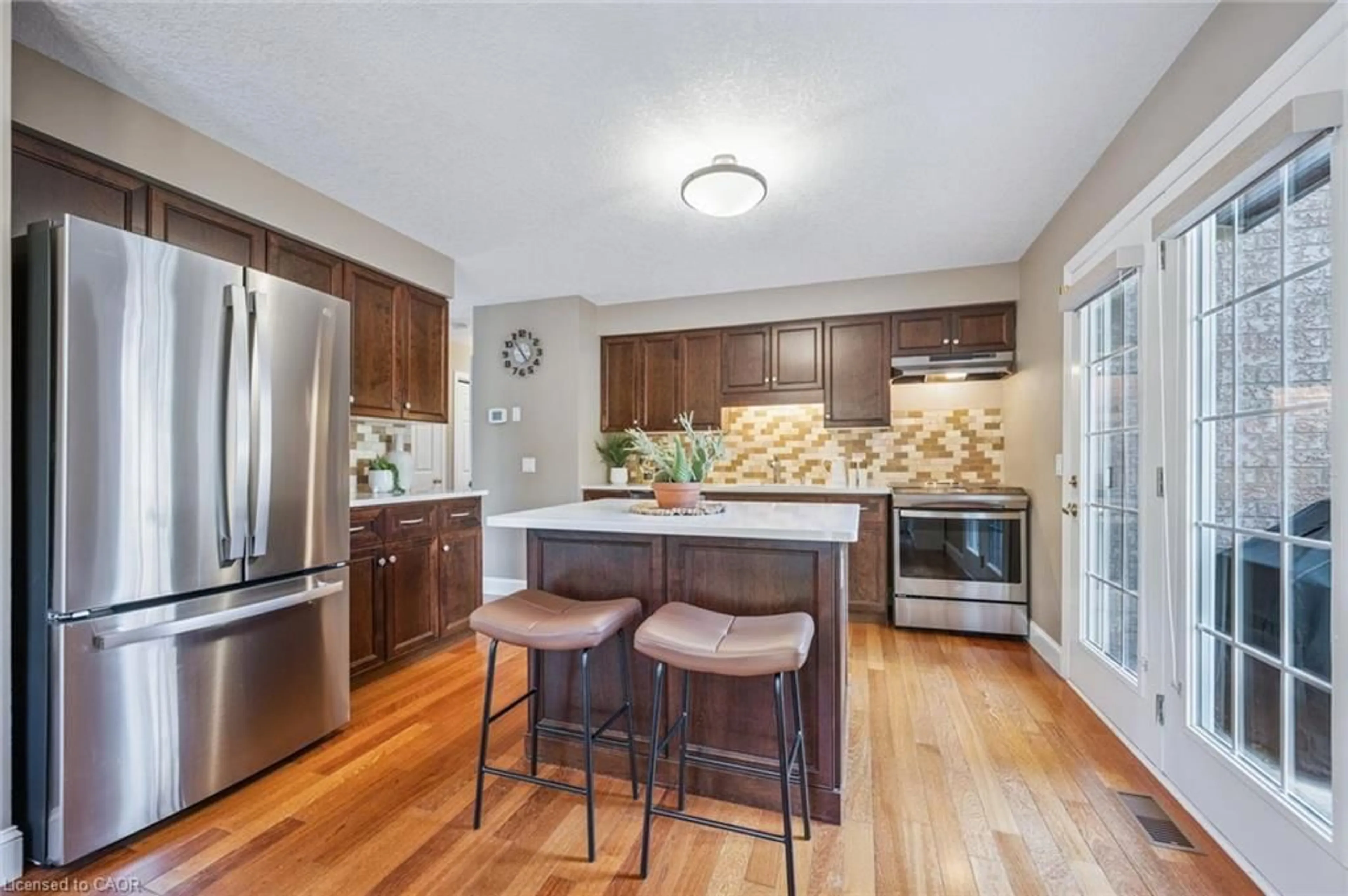 Open concept kitchen, unknown for 690 Coldstream Dr, Waterloo Ontario N2V 2J1