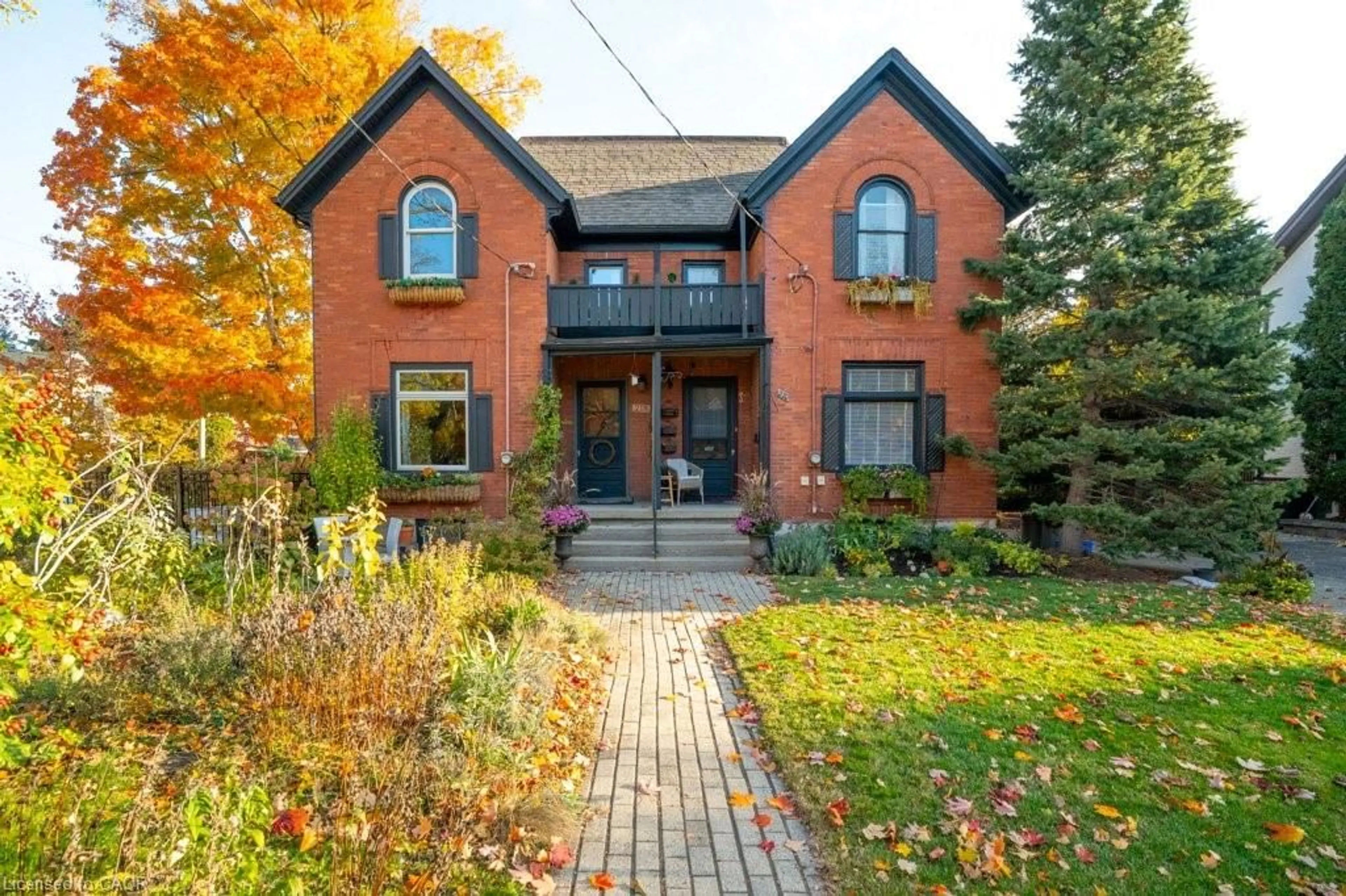 Home with brick exterior material, street for 218 Herbert St, Waterloo Ontario N2J 1T9