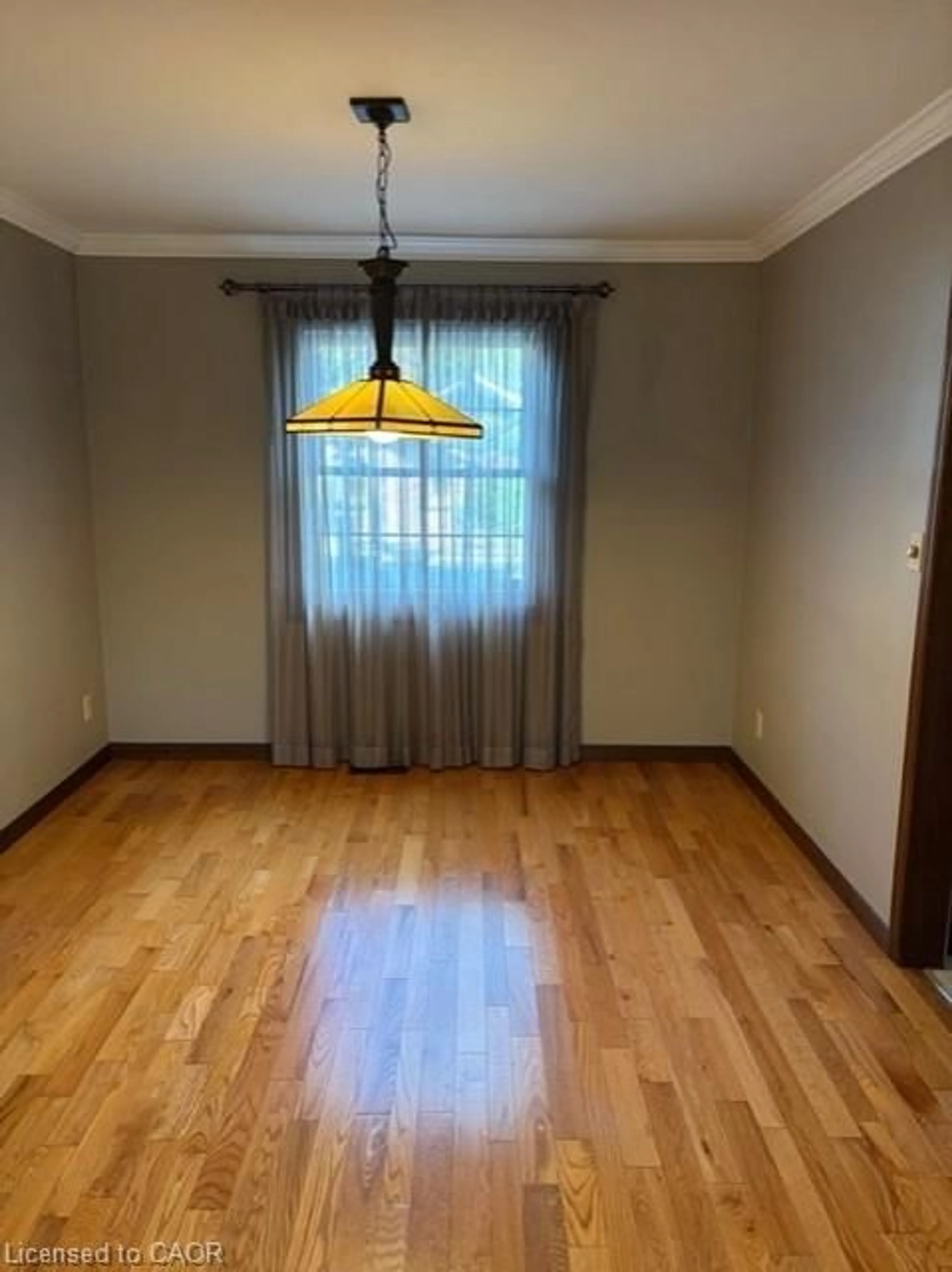 A pic of a room for 143 St James St, Waterford Ontario N0E 1Y0