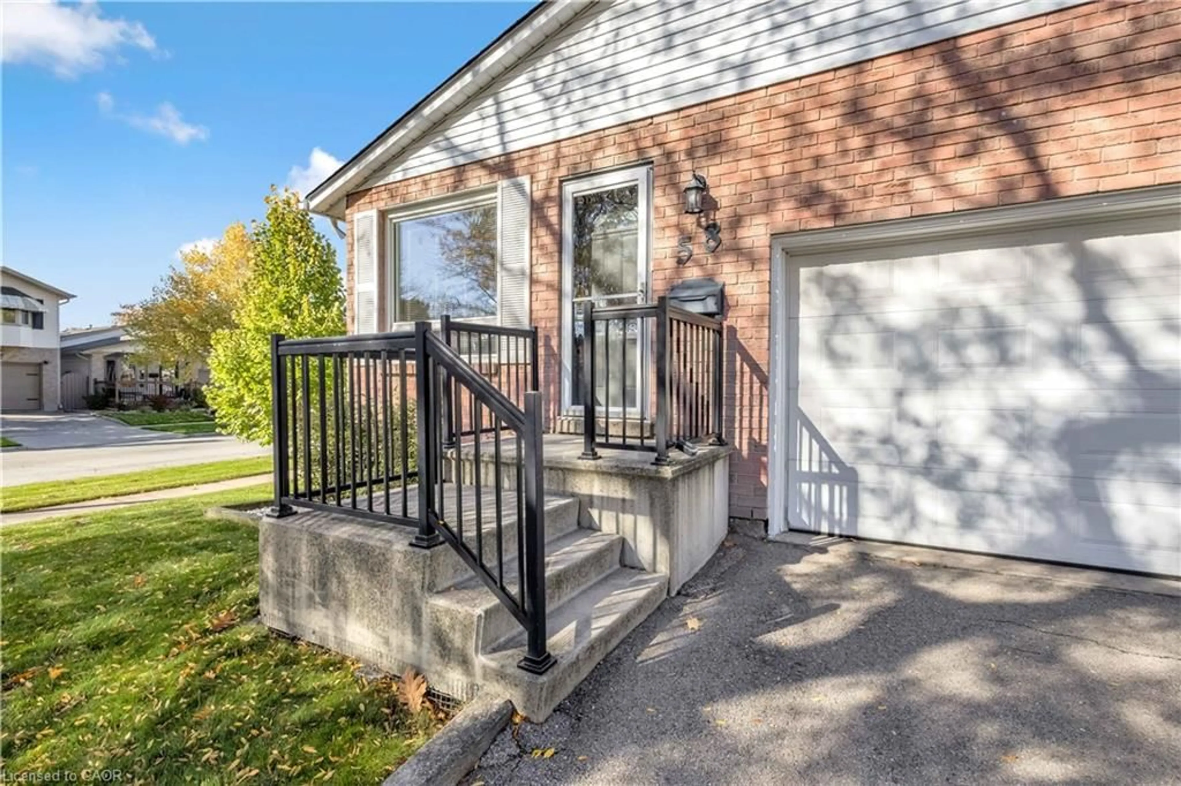 Unknown for 58 Muscot Dr, Stoney Creek Ontario L8J 2B3