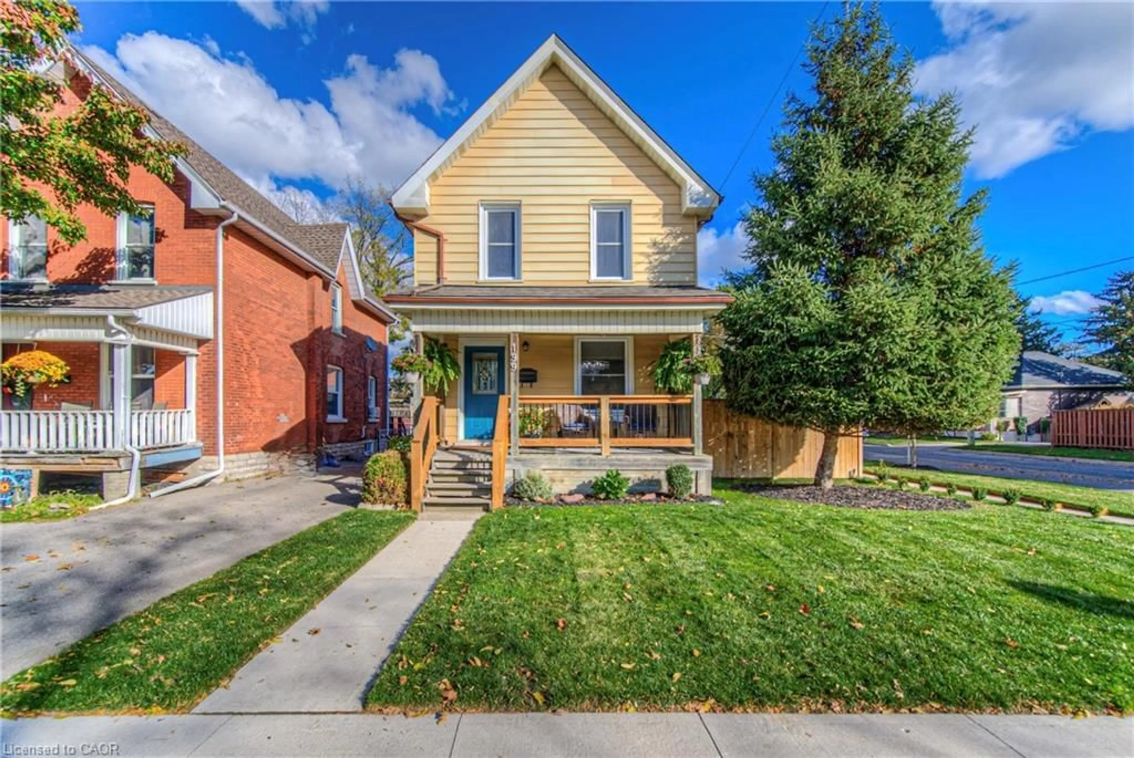 Home with brick exterior material, street for 199 Rawdon St, Brantford Ontario N3S 6E9