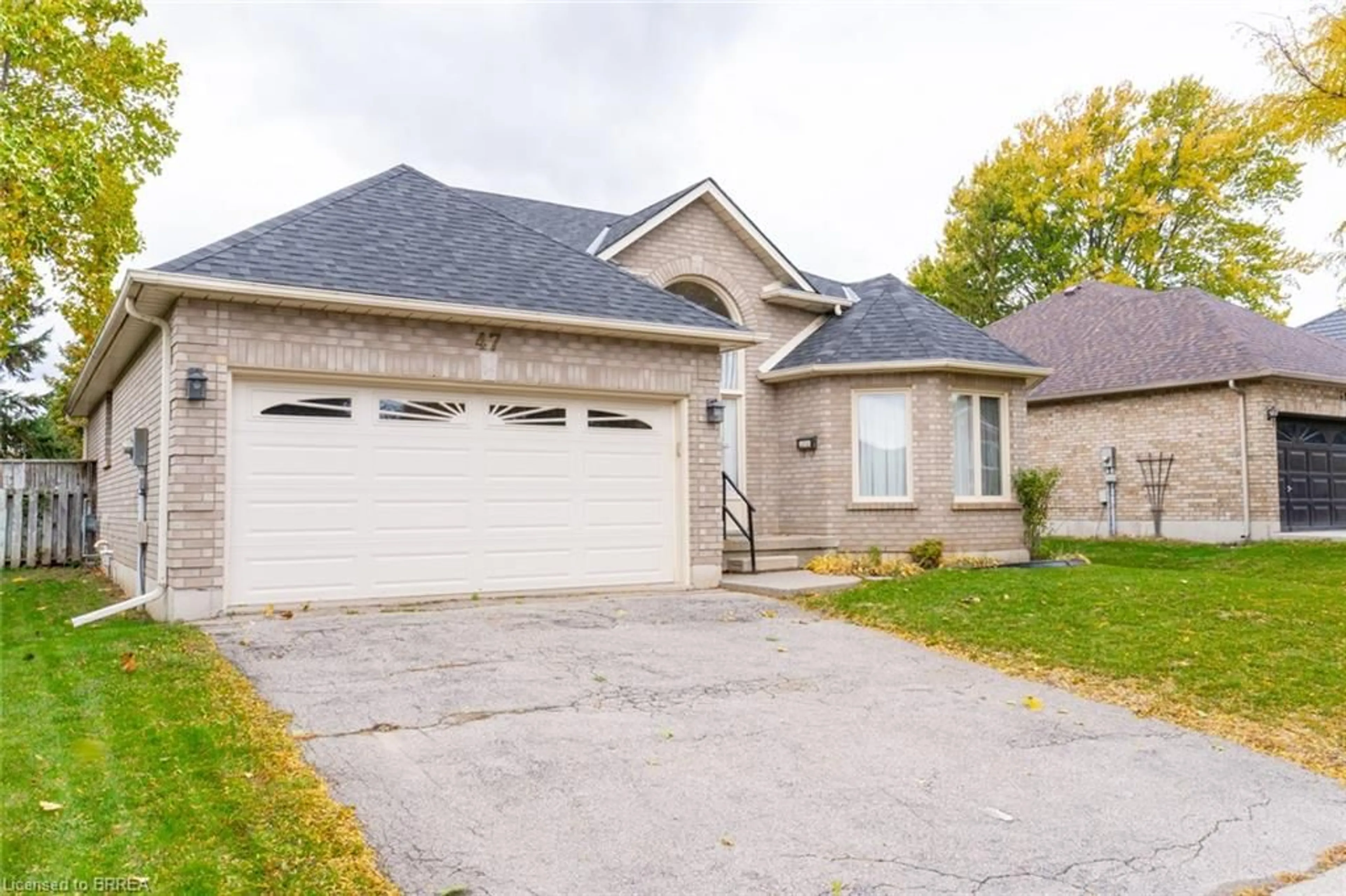 Home with brick exterior material, street for 47 Maplecrest Lane, Brantford Ontario N3R 7T9
