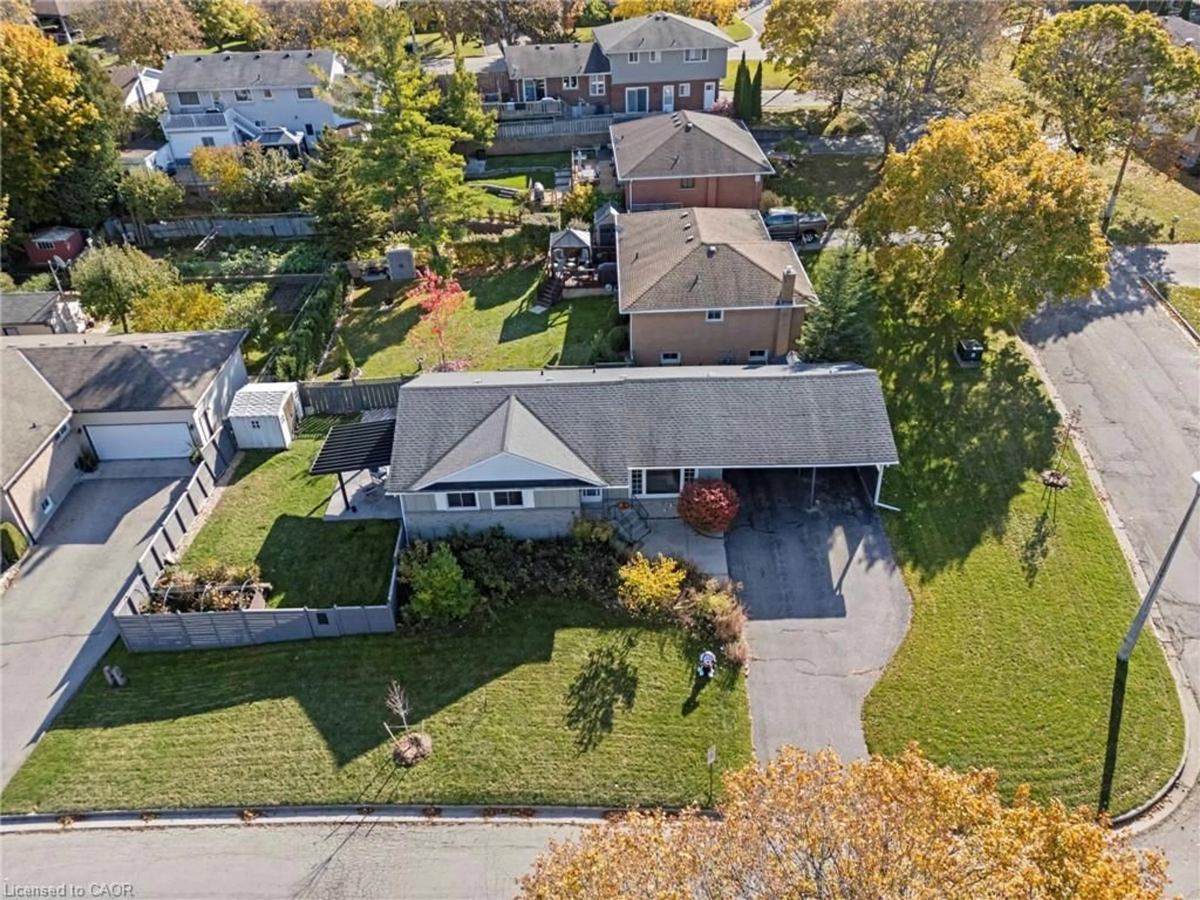 A pic from outside/outdoor area/front of a property/back of a property/a pic from drone, street for 2 Grenada Dr, Simcoe Ontario N3Y 3E7