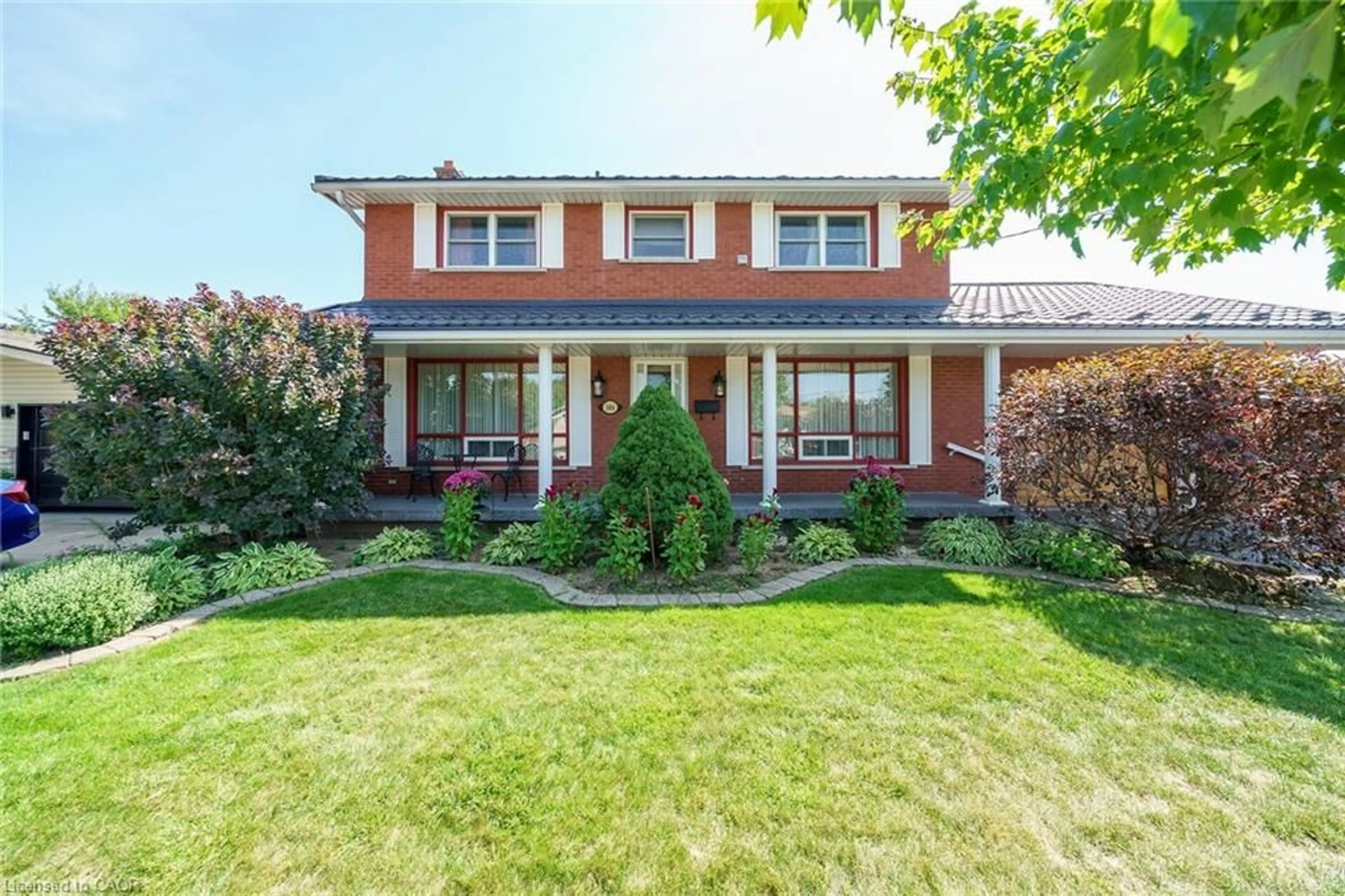 Home with brick exterior material, street for 146 Nugent Dr, Hamilton Ontario L8H 2N4