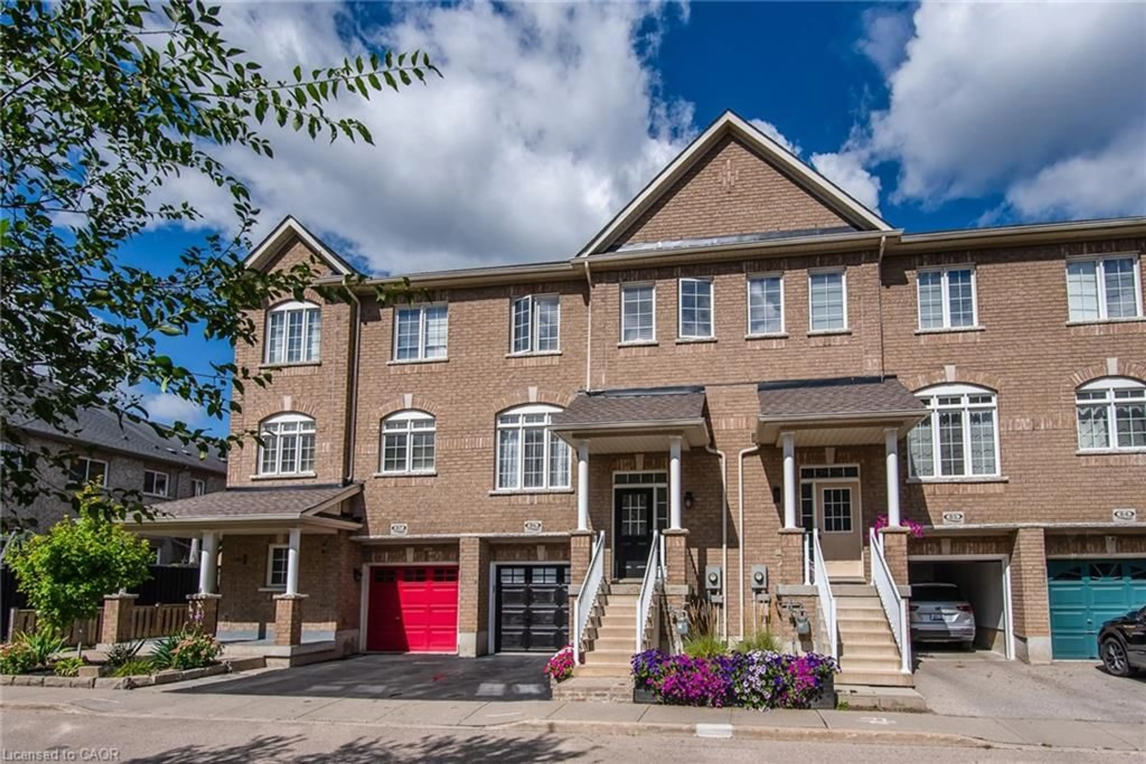 Home with brick exterior material, street for 110 Highland Rd #86, Kitchener Ontario N2M 3S1