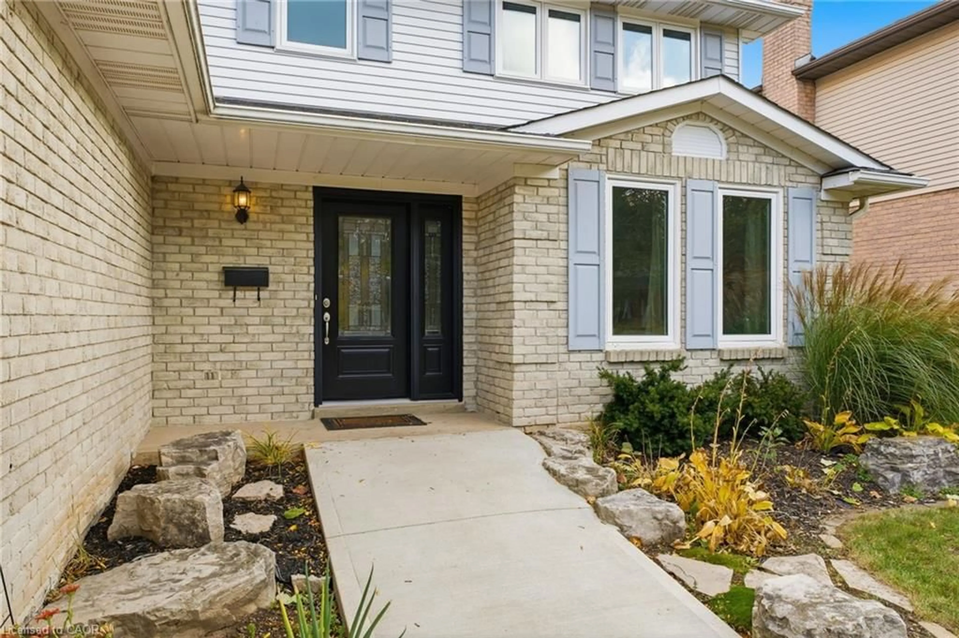 Home with brick exterior material, street for 84 Chatterson Dr, Ancaster Ontario L9G 3X2