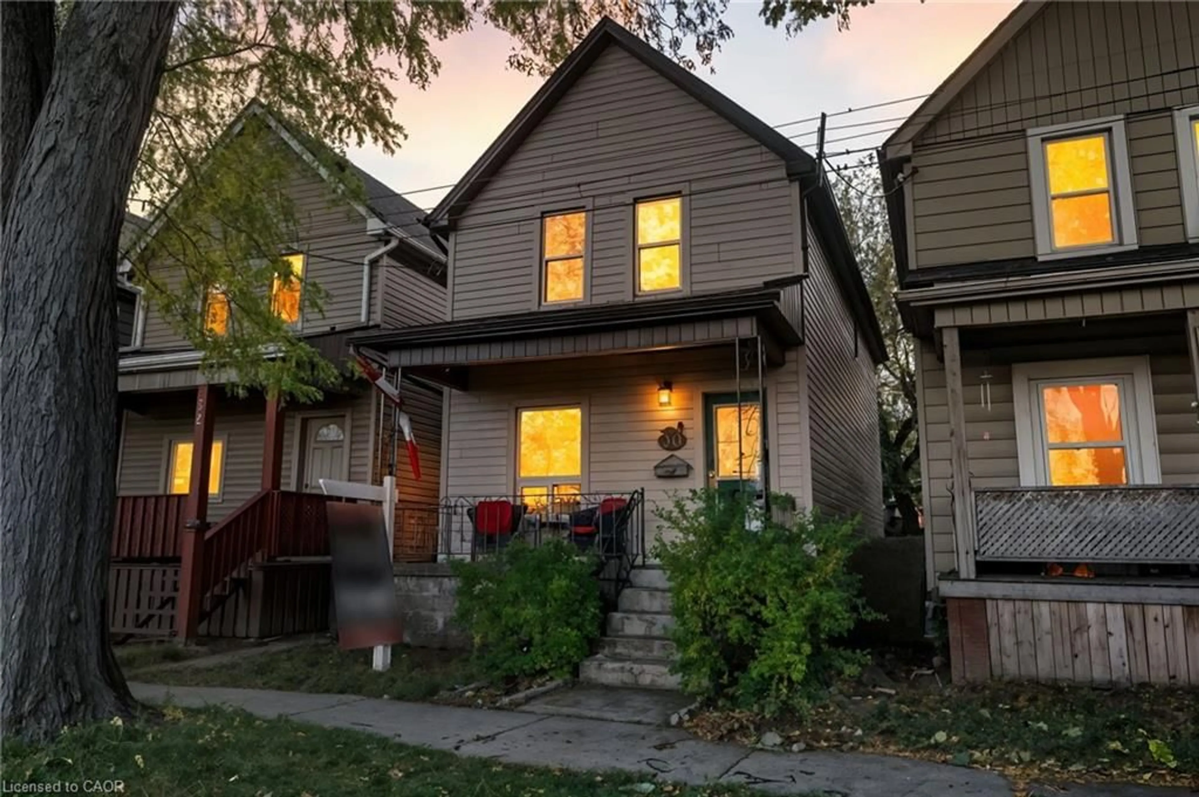 Unknown for 30 Mars Ave, Hamilton Ontario L8L 3V8