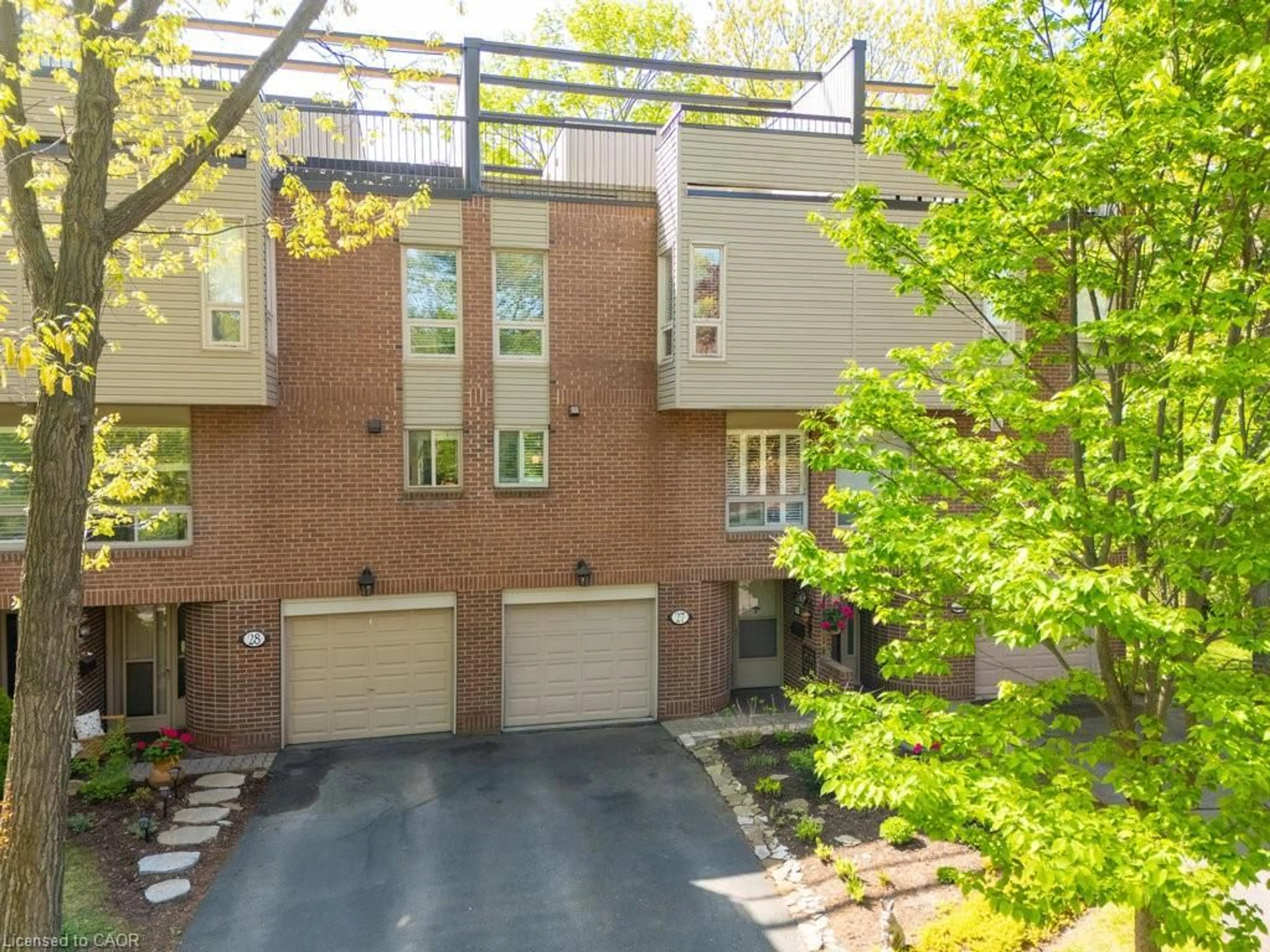 Unknown for 1250 Marlborough Crt #27, Oakville Ontario L6H 2W7