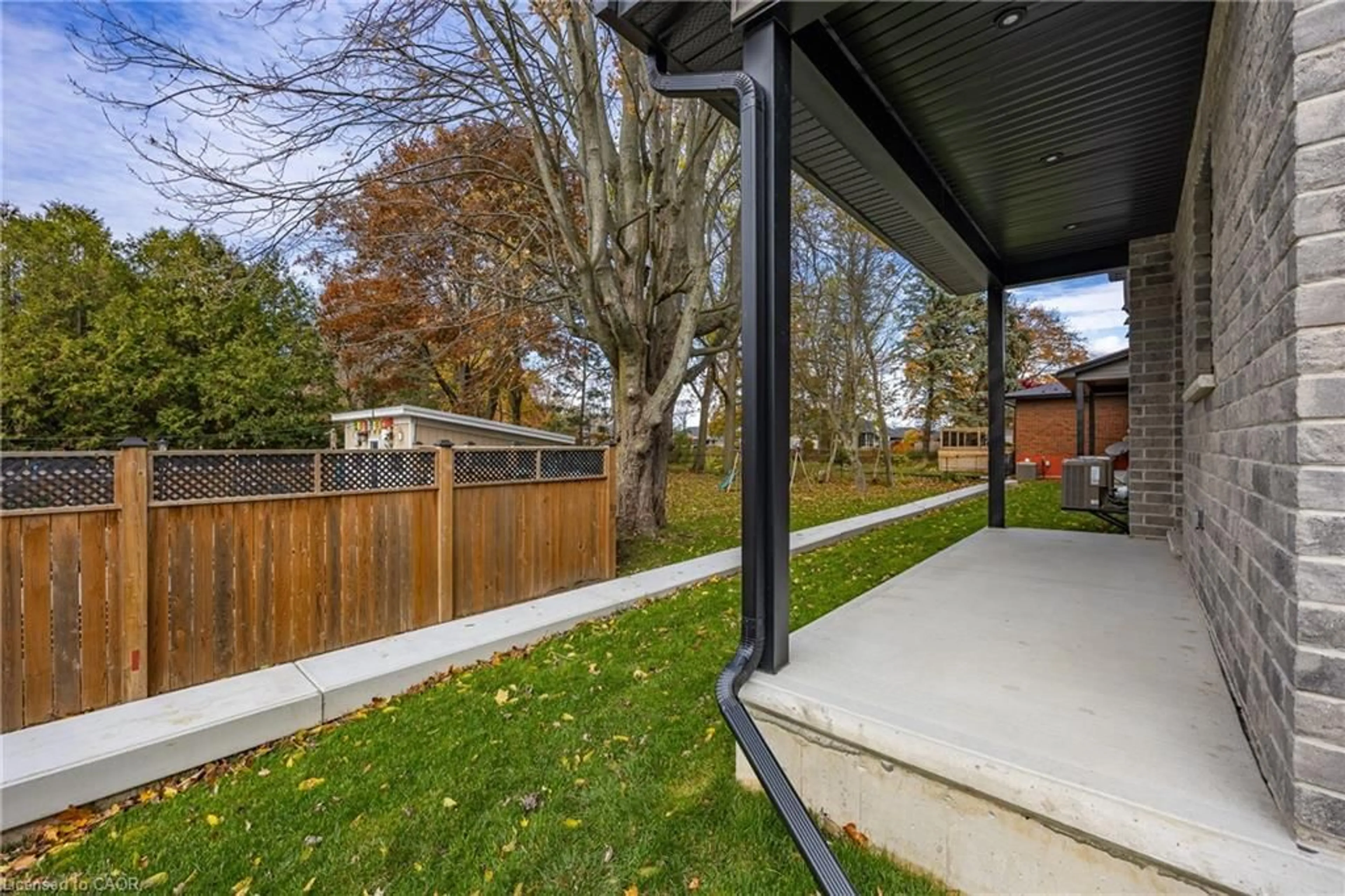 Patio, street for 3 Maple Ave, Port Dover Ontario N0A 1N6