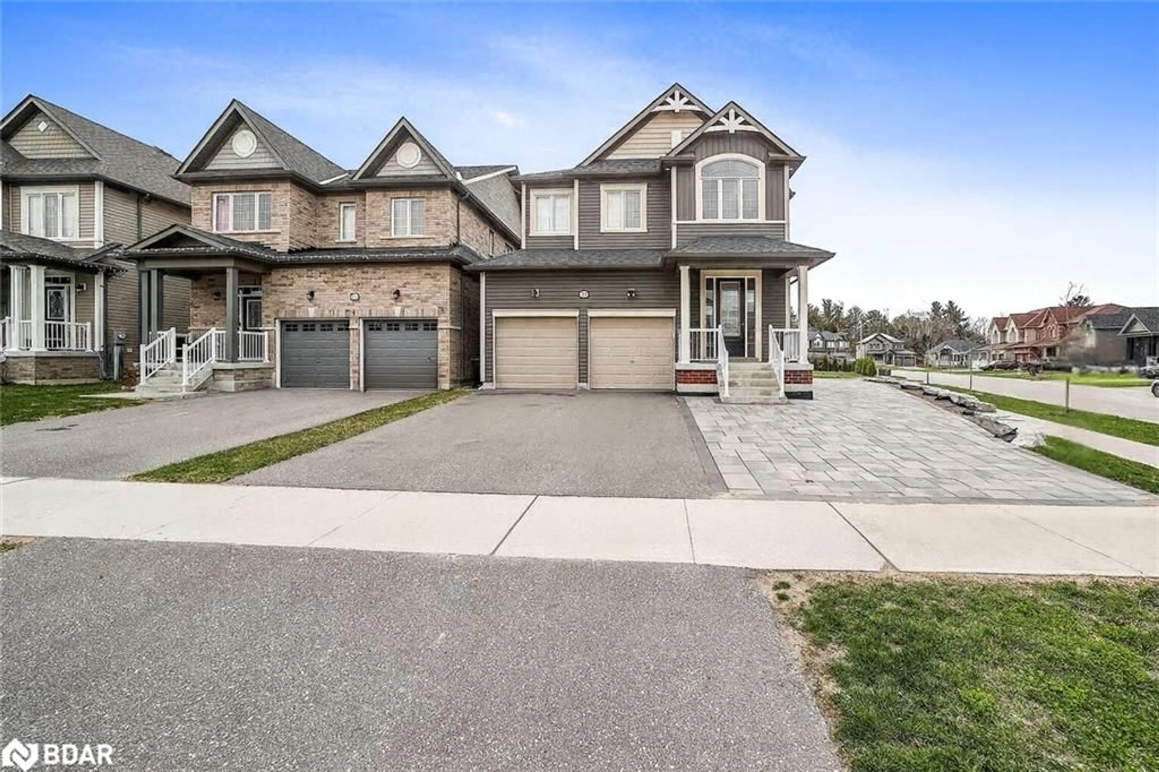 Home with brick exterior material, street for 31 Wood Cres, Angus Ontario L3W 0M5