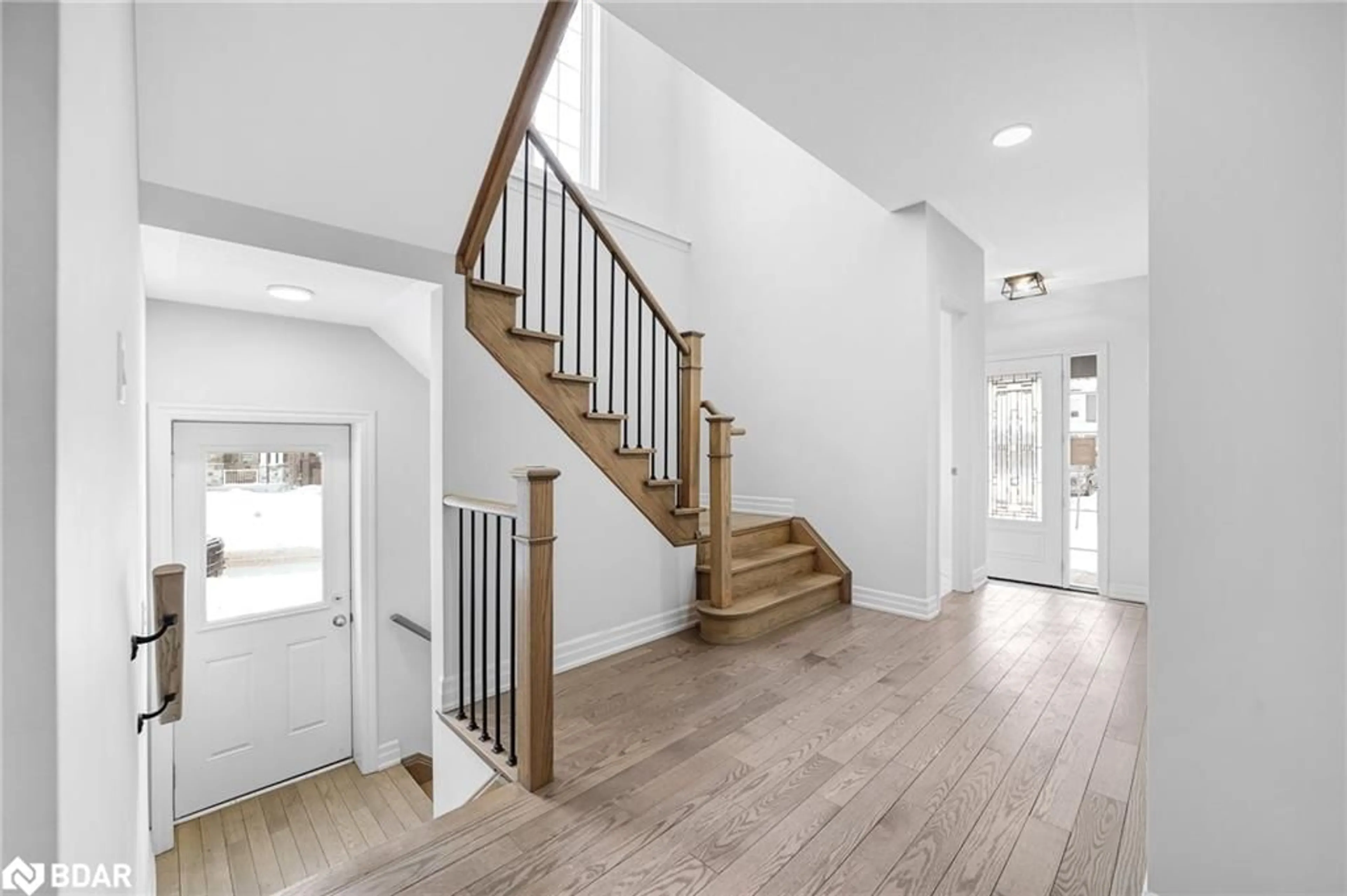 Unknown for 31 Wood Cres, Angus Ontario L3W 0M5