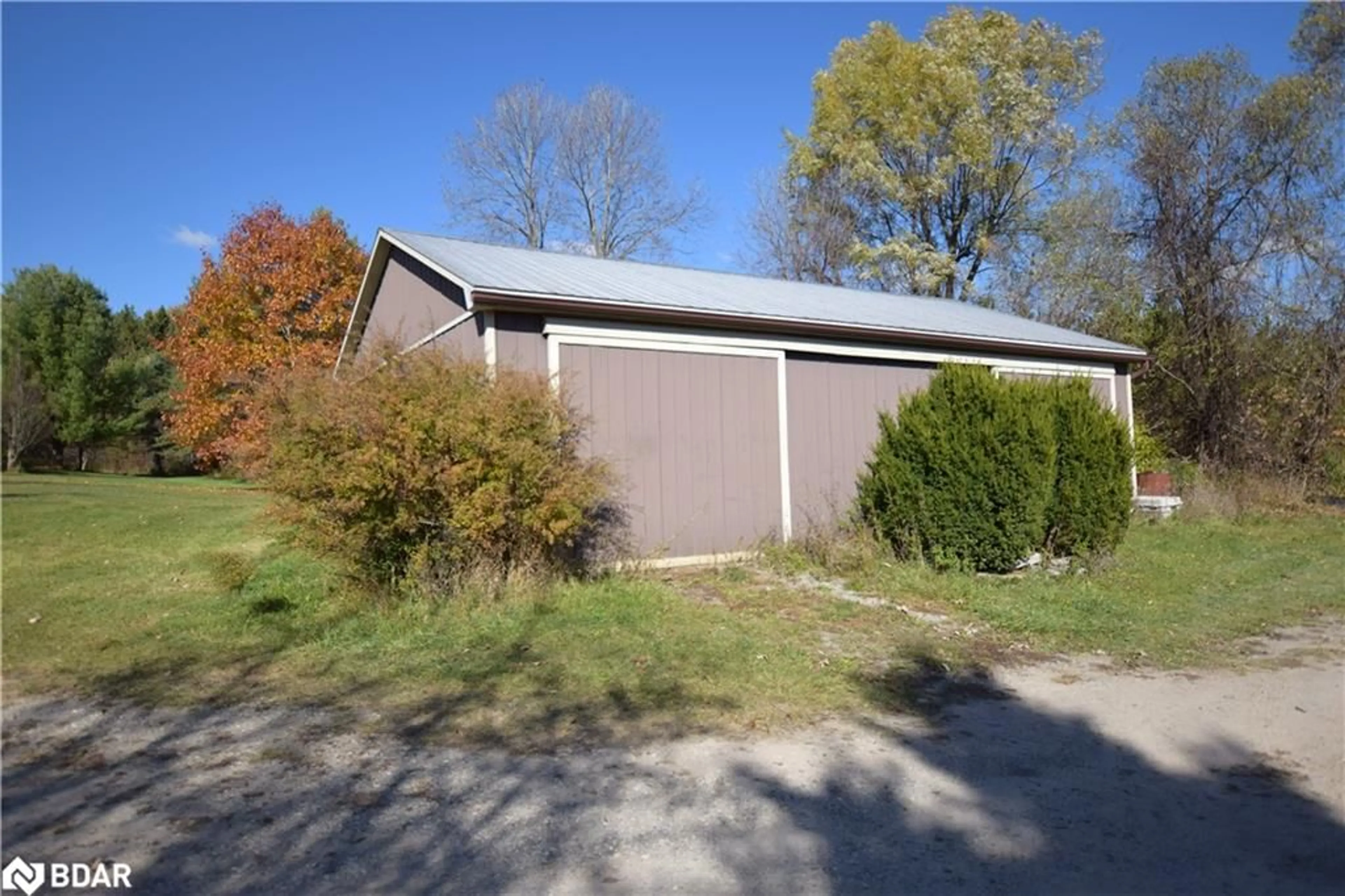 Shed for 1973 10th Side Road, New Tecumseth Ontario L3Z 2A4