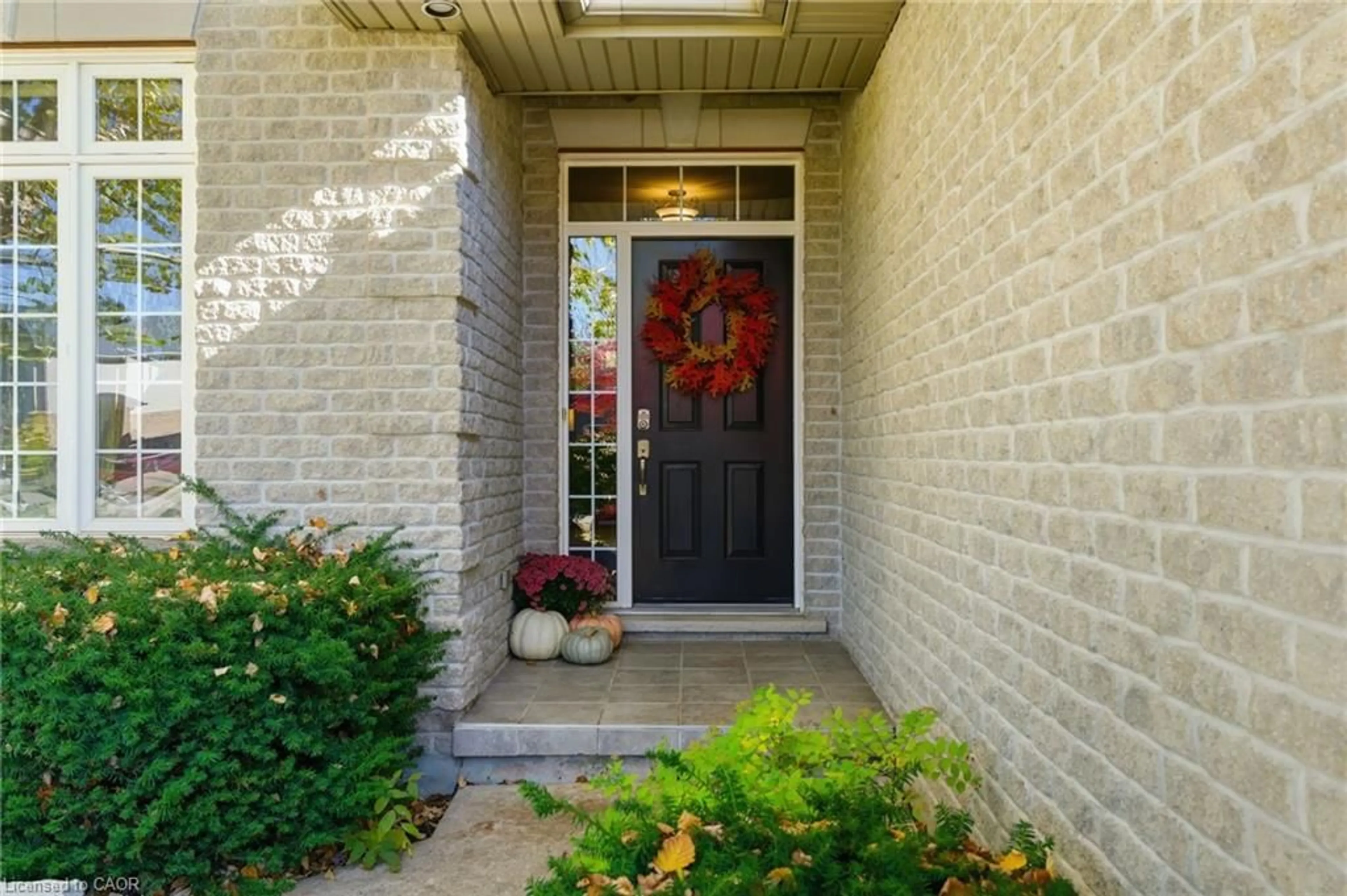 Indoor entryway for 81 Timber Creek Cres, Fonthill Ontario L0S 1E4