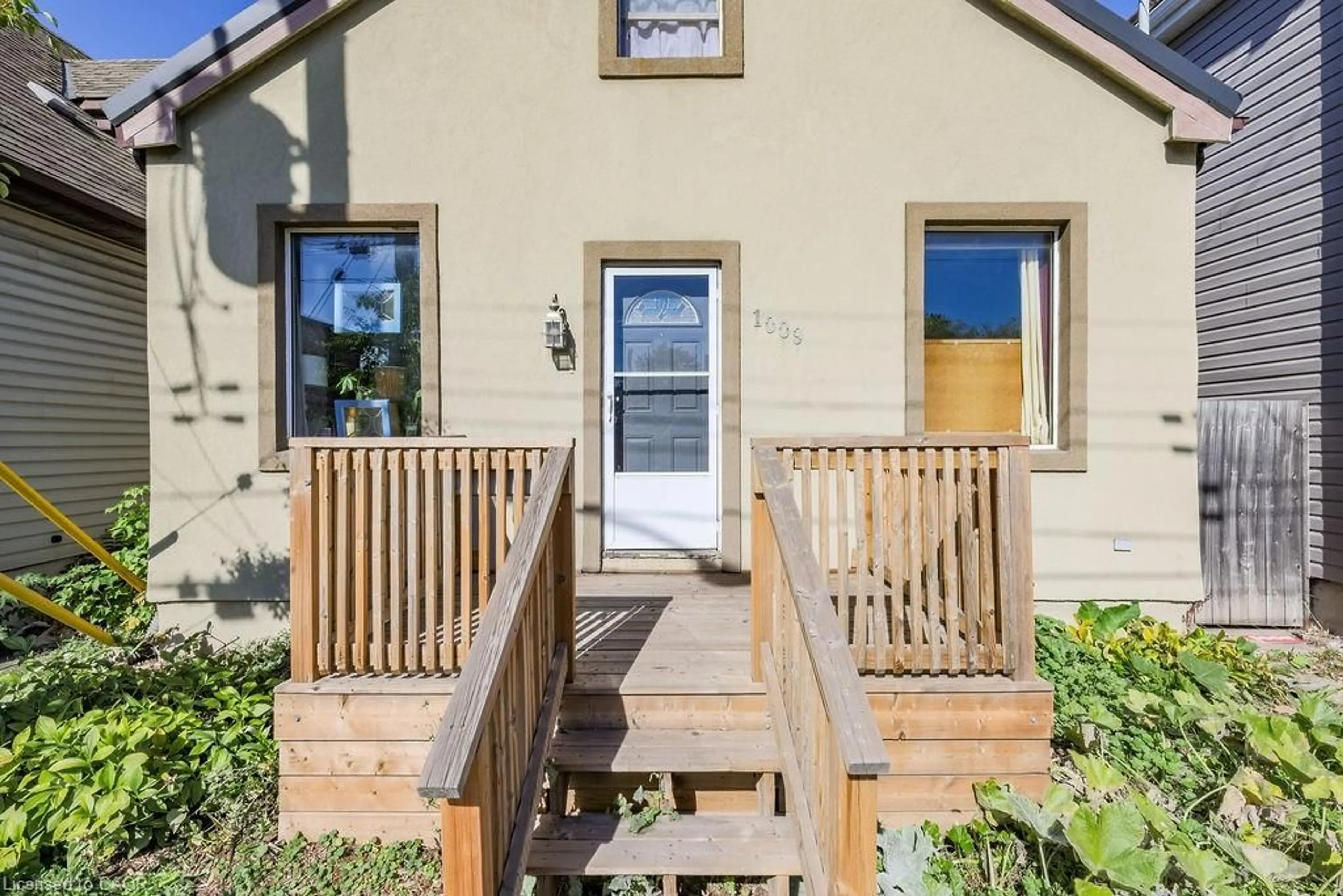 Unknown for 1009 Cannon St, Hamilton Ontario L8L 2H4