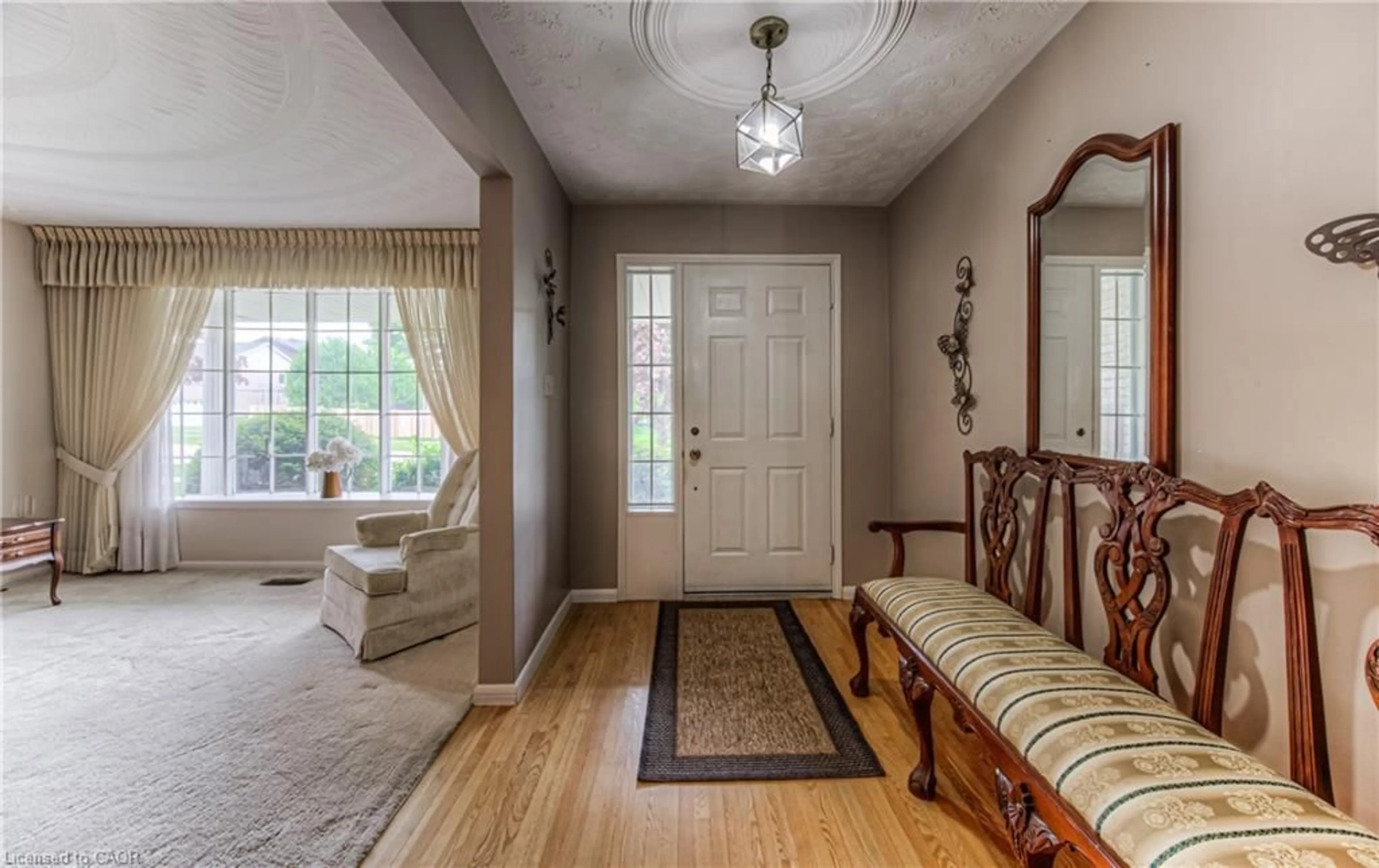 Indoor entryway for 65 Trailview Dr, Kitchener Ontario N2N 1P7