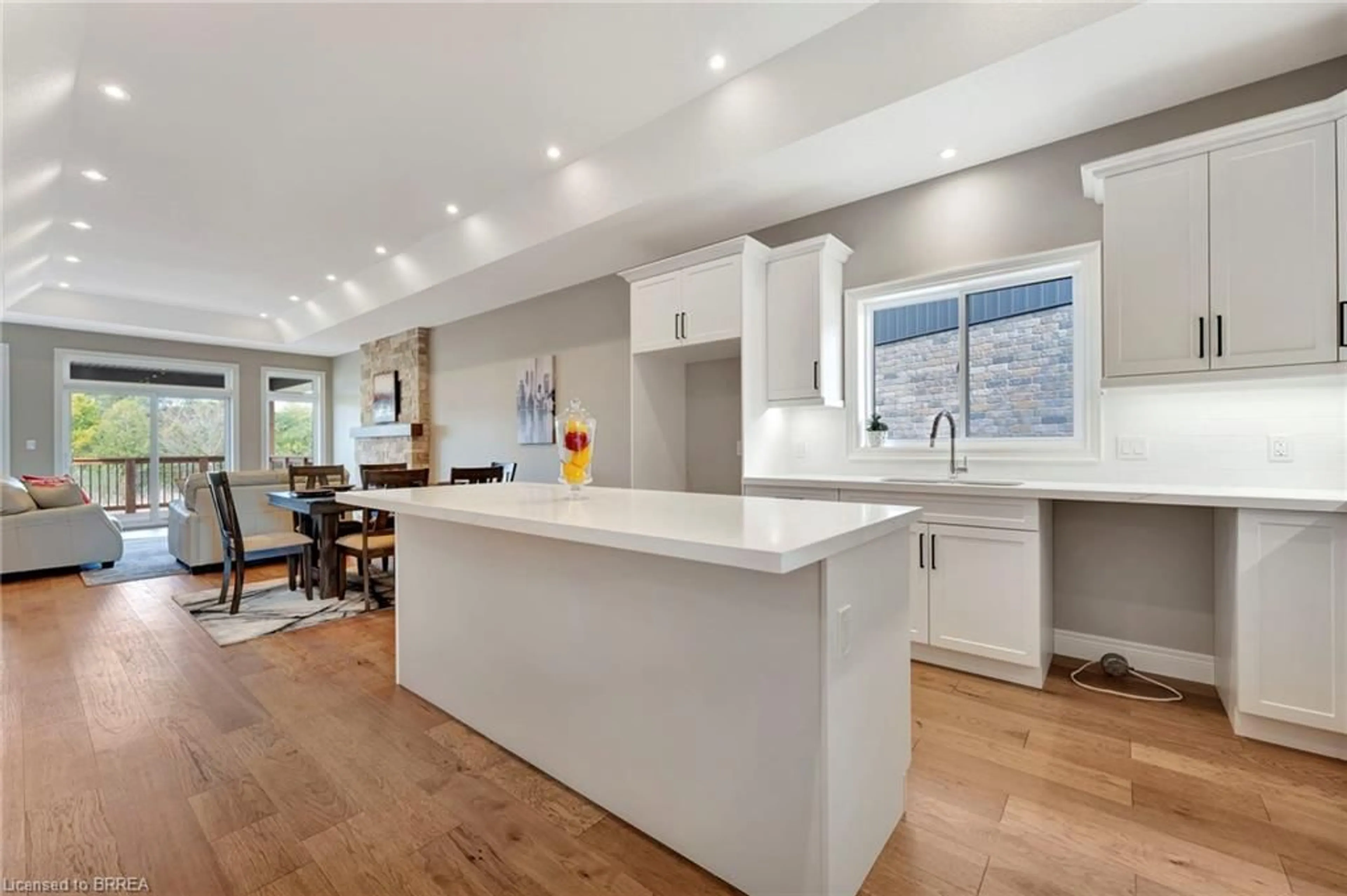 Open concept kitchen, ceramic/tile floor for 105 Craddock Blvd, Jarvis Ontario N0A 1J0