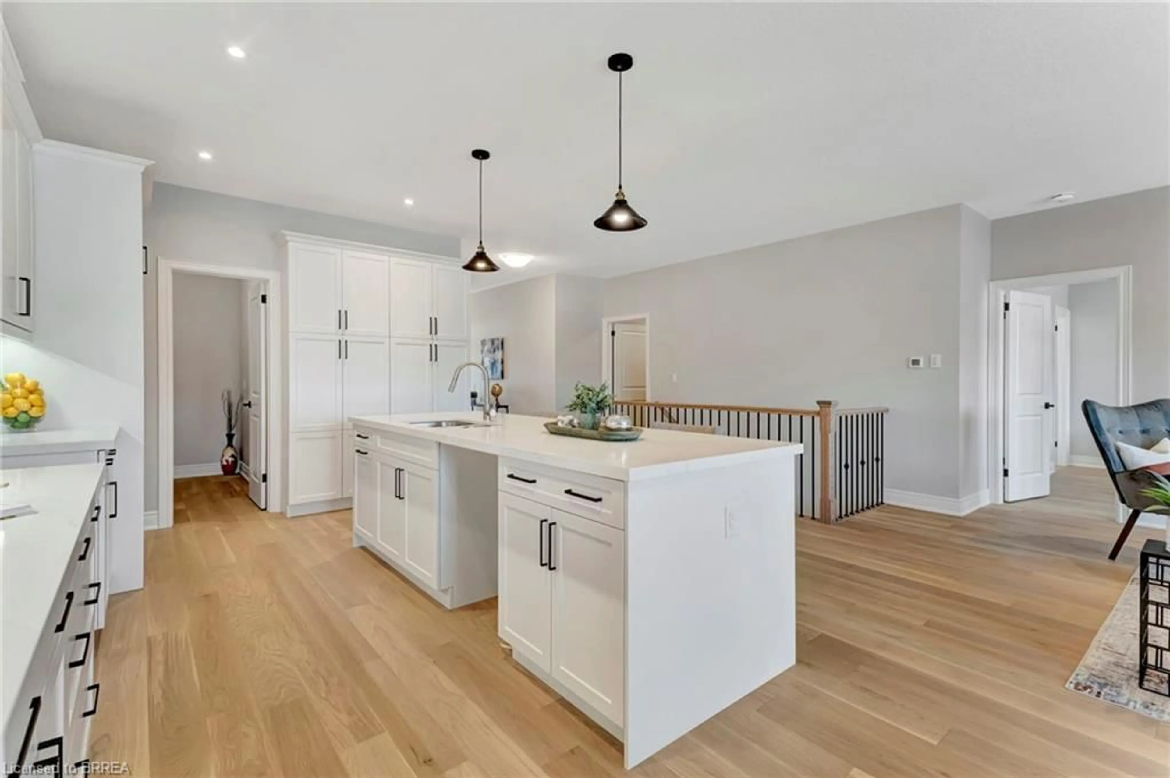 Open concept kitchen, wood/laminate floor for 89 Craddock Blvd, Jarvis Ontario N0A 1J0