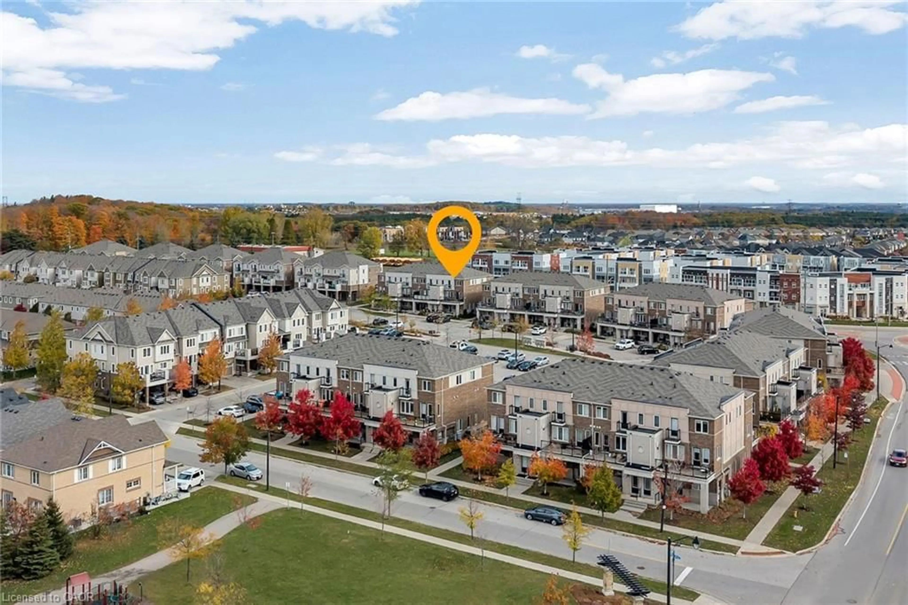A pic from outside/outdoor area/front of a property/back of a property/a pic from drone, unknown for 904 Apple Hill Lane #84, Kitchener Ontario N2R 1P6