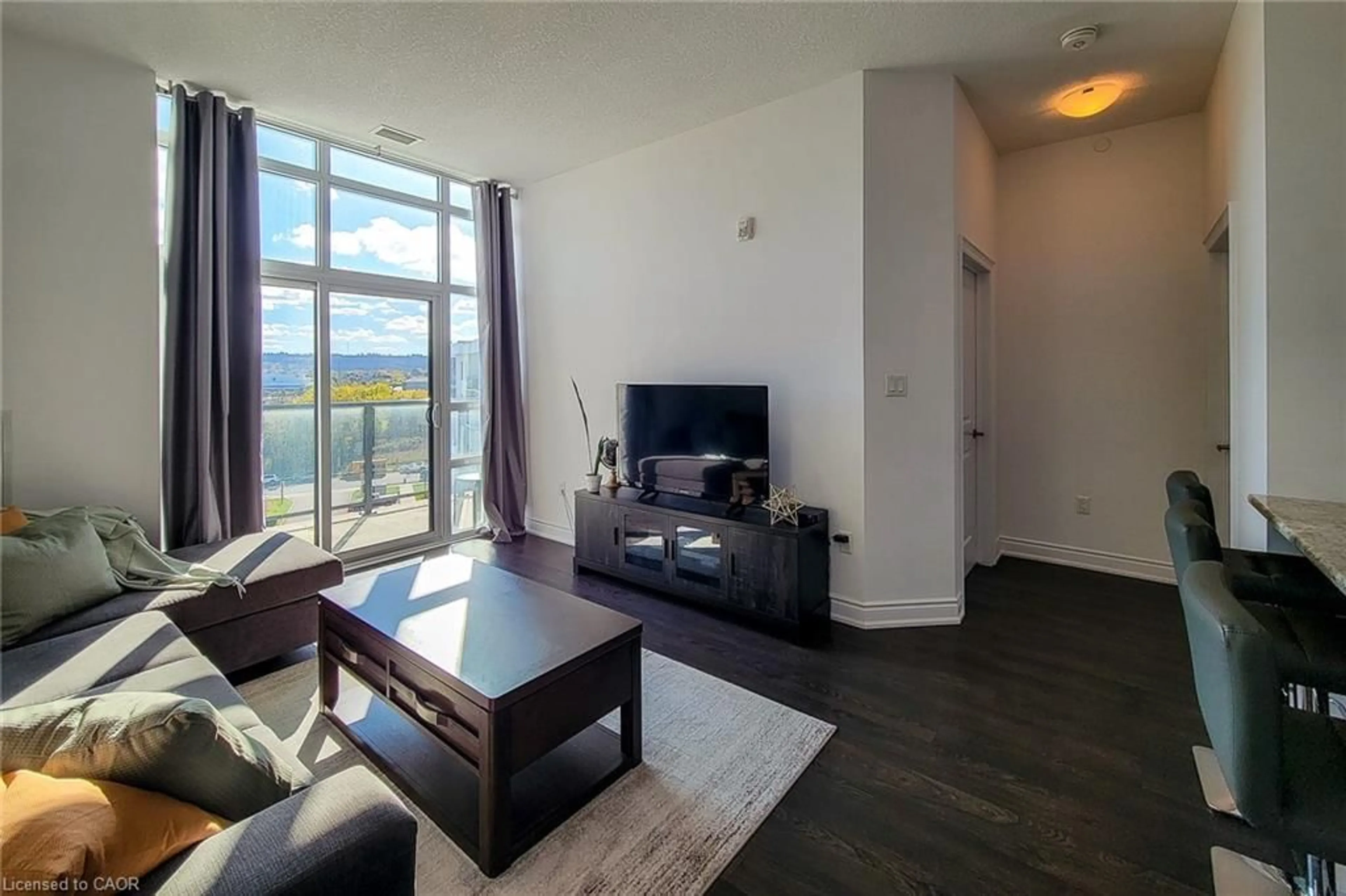 Living room with furniture, unknown for 125 Shoreview Pl #638, Stoney Creek Ontario L8E 0K3