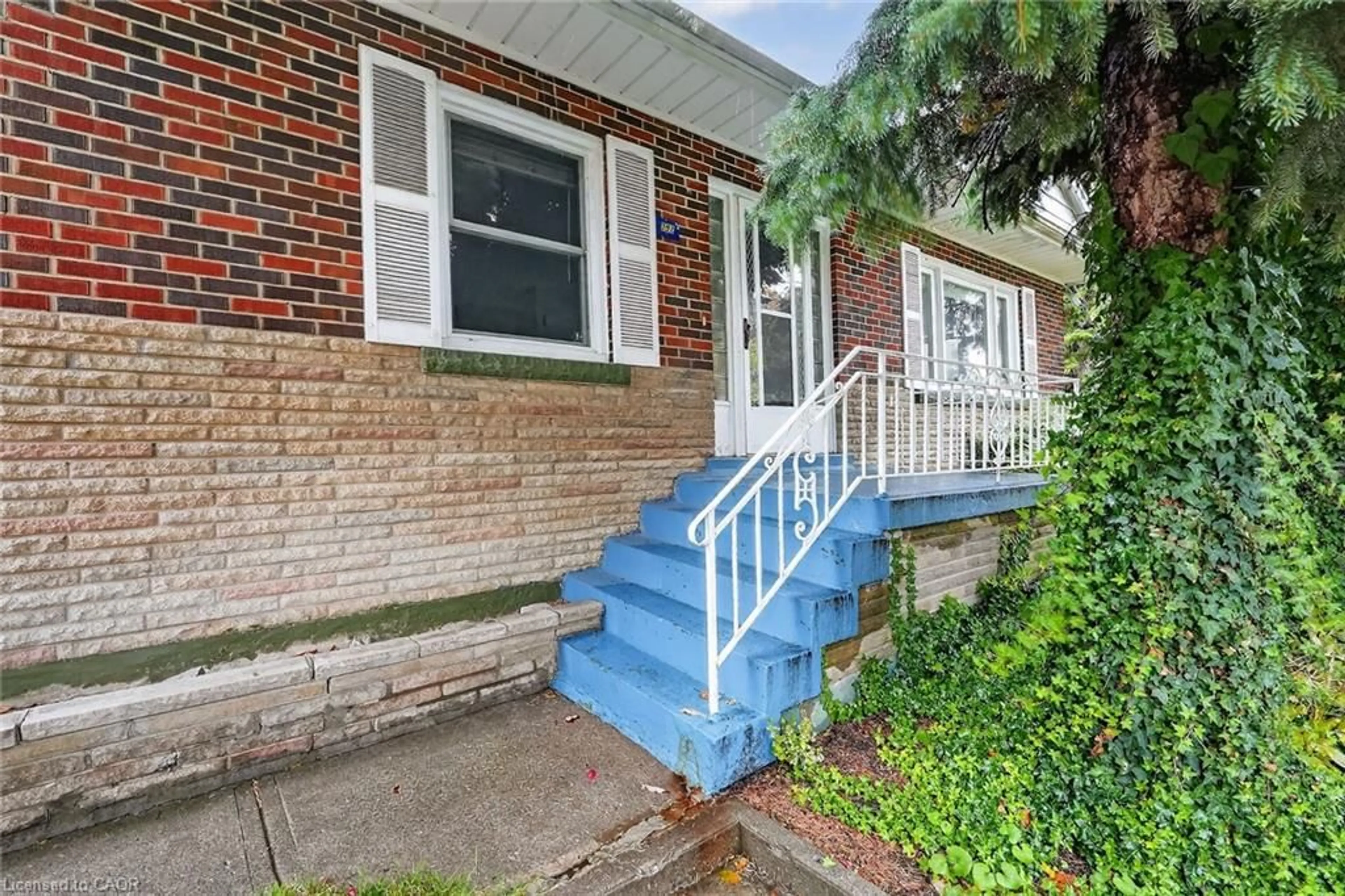 Home with brick exterior material, street for 292 Glenholme Ave, Hamilton Ontario L8K 3M3