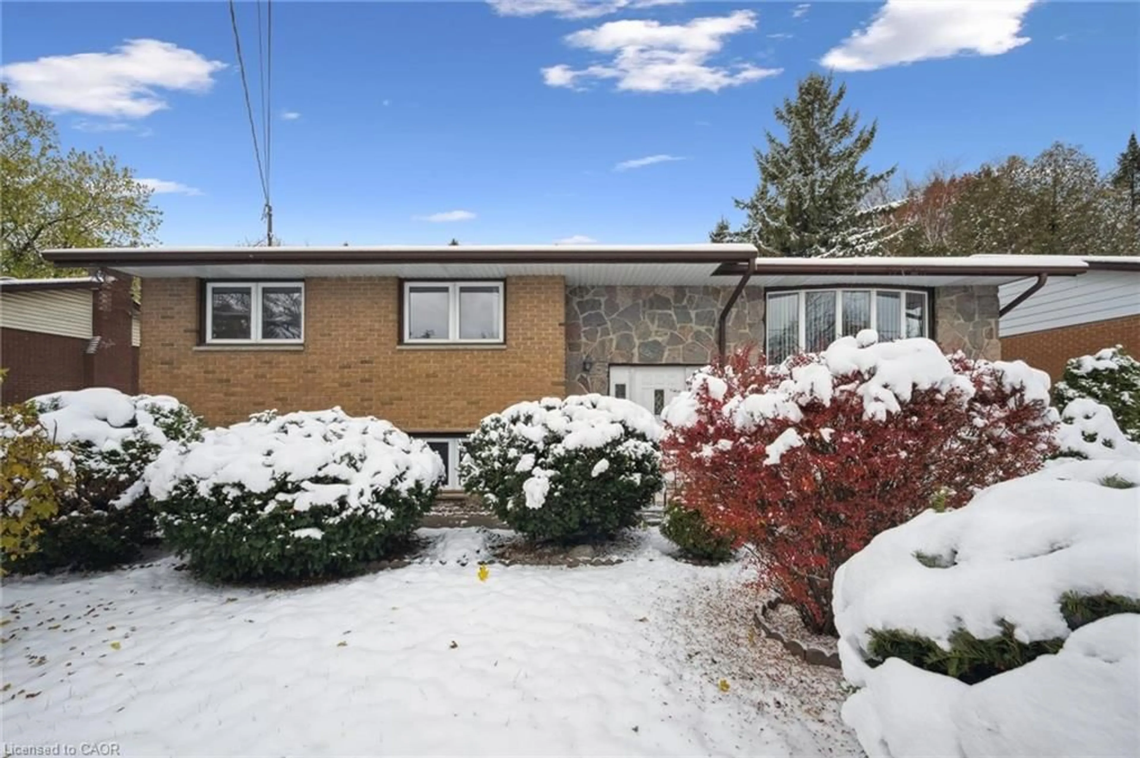 Home with vinyl exterior material, street for 172 Abraham St, Cambridge Ontario N3H 1H5