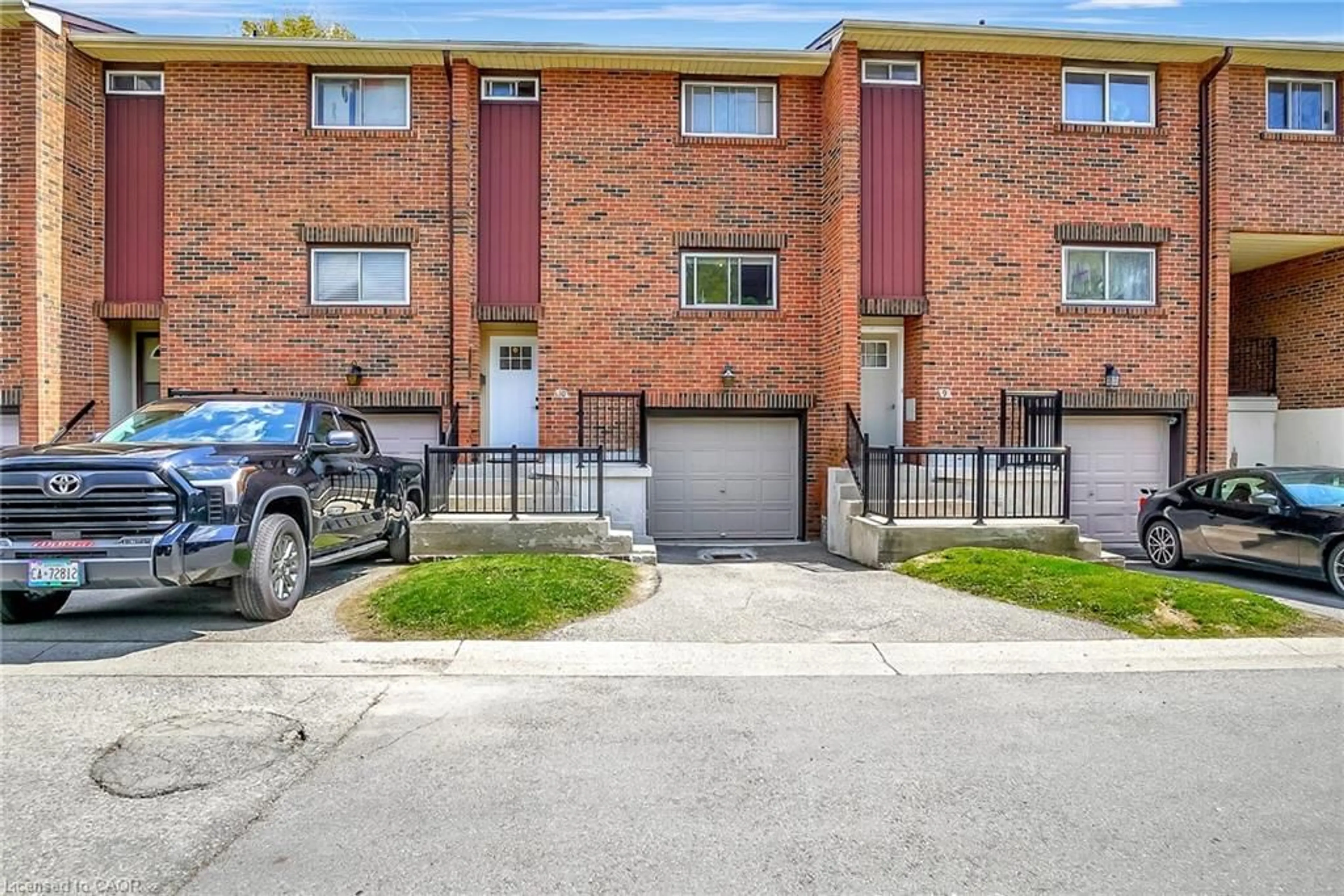 Unknown for 201 Silvercreek Pky #10, Guelph Ontario N1H 3T4