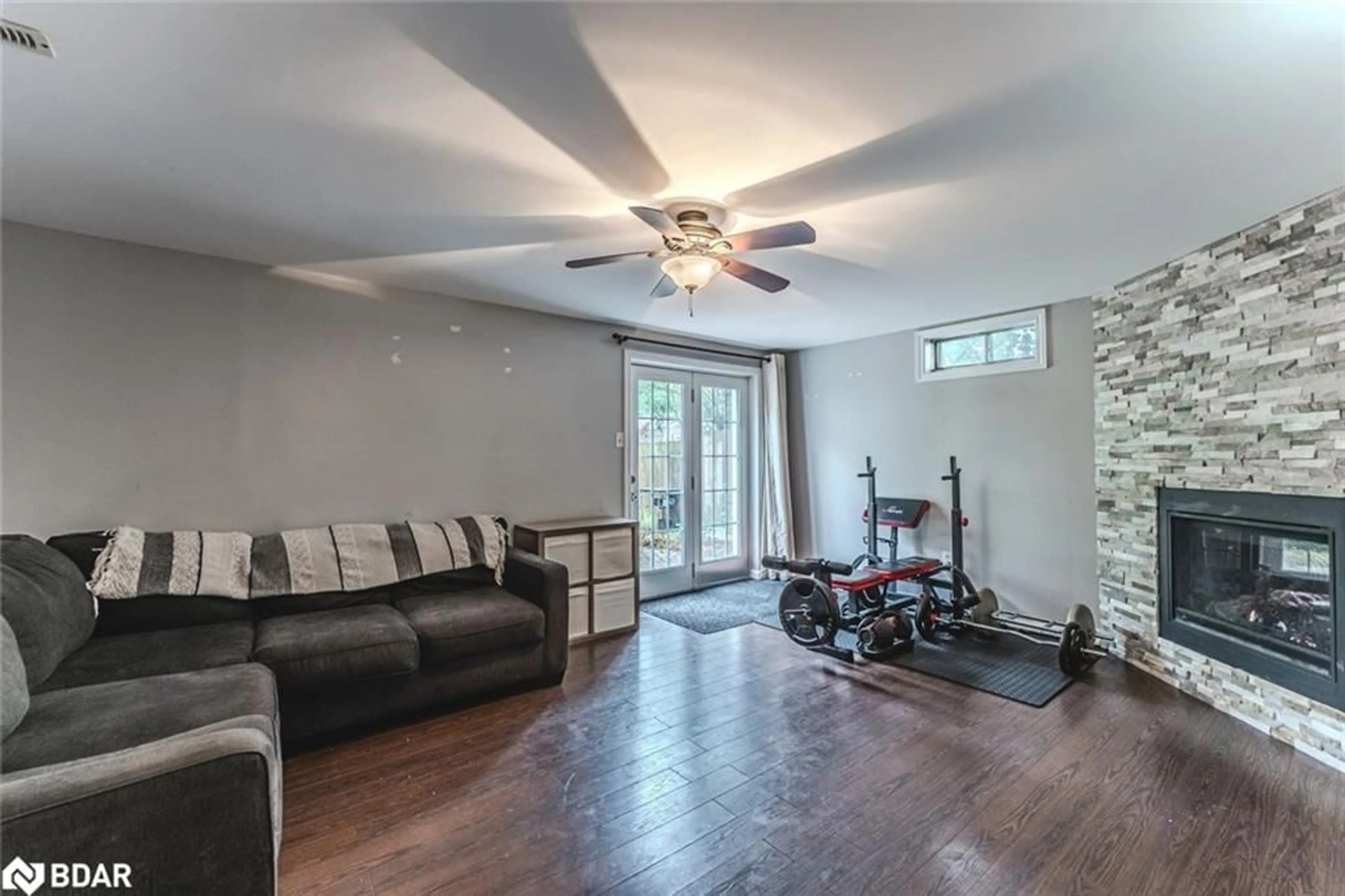 Unknown for 69 Fox Run, Barrie Ontario L4N 5L6