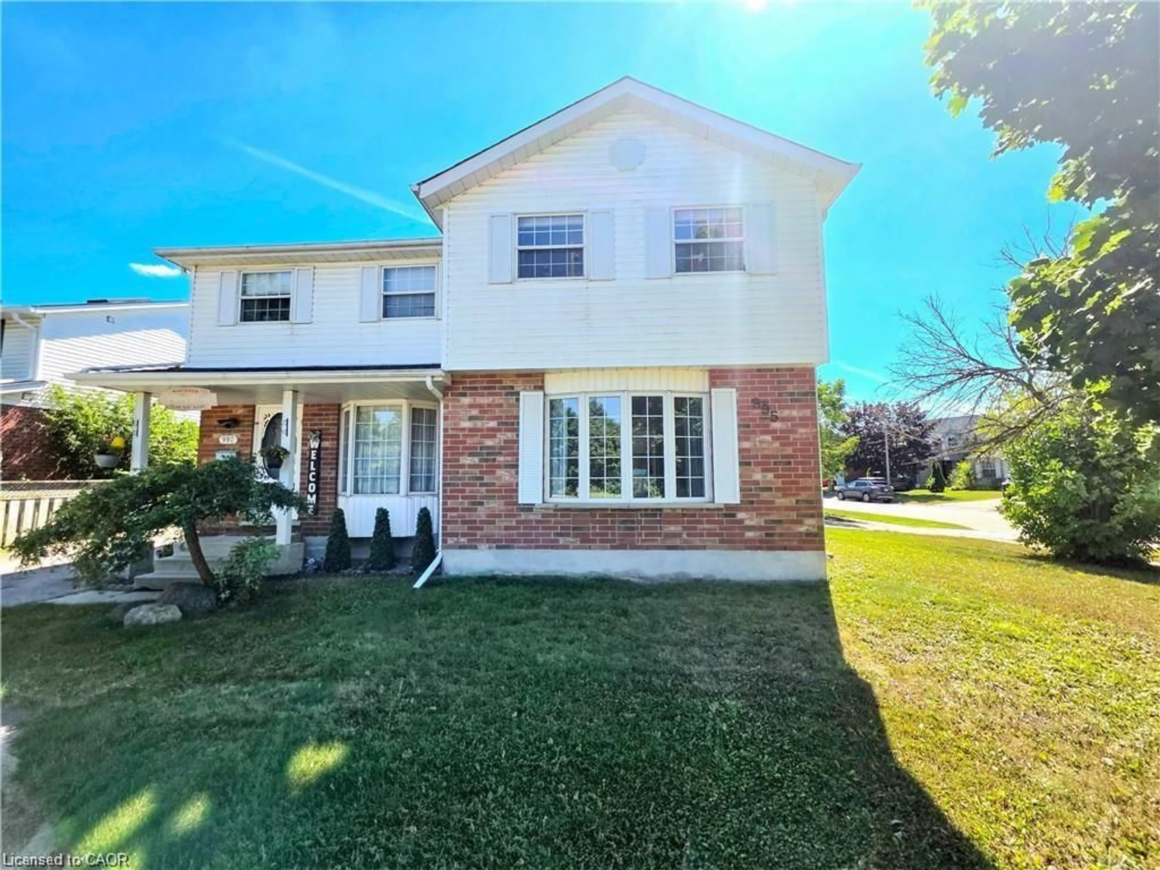 Unknown for 995 Elgin St, Cambridge Ontario N1R 8J2