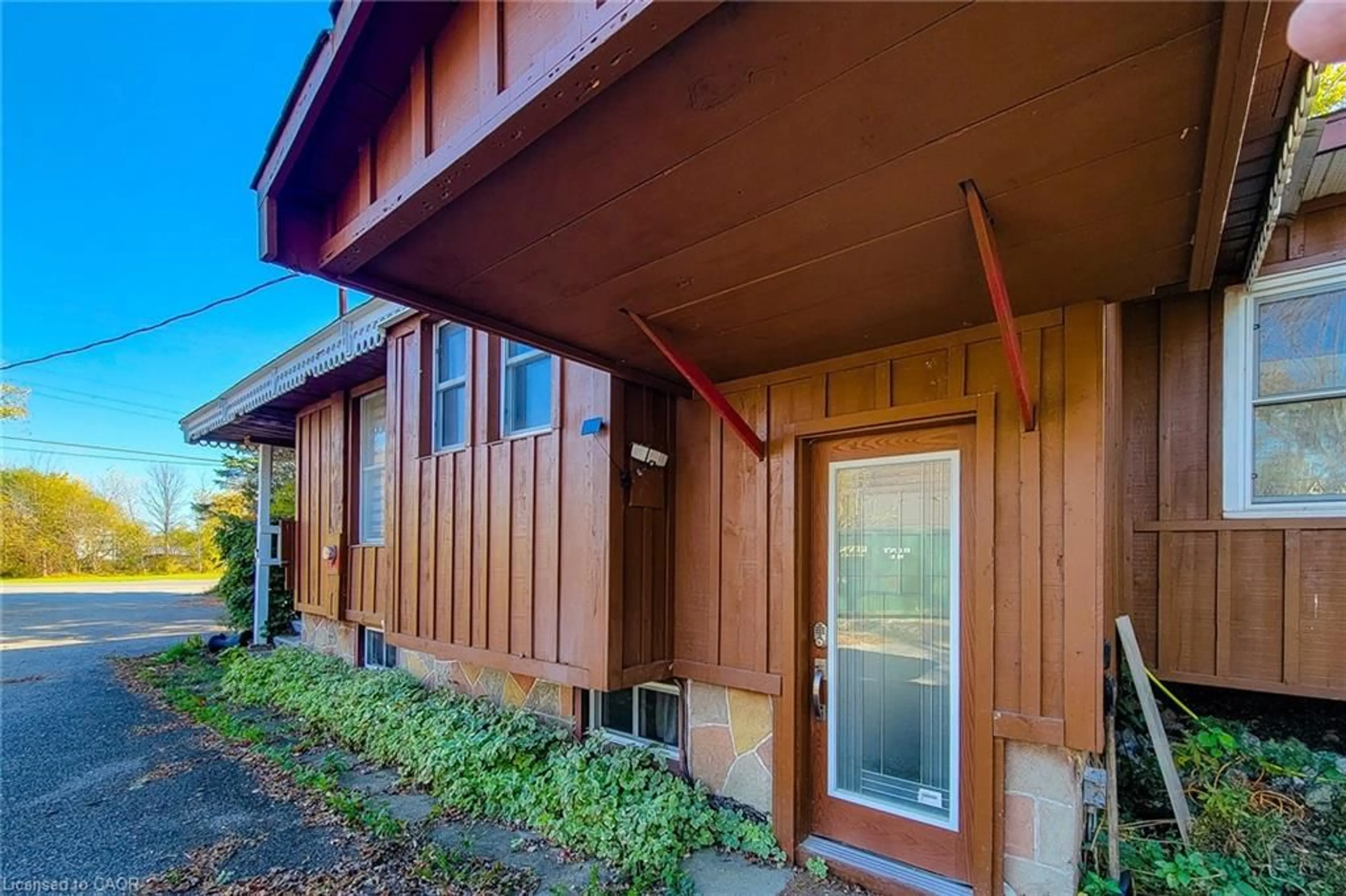 Unknown for 1423 Merrittville Highway, Welland Ontario L3B 5N5