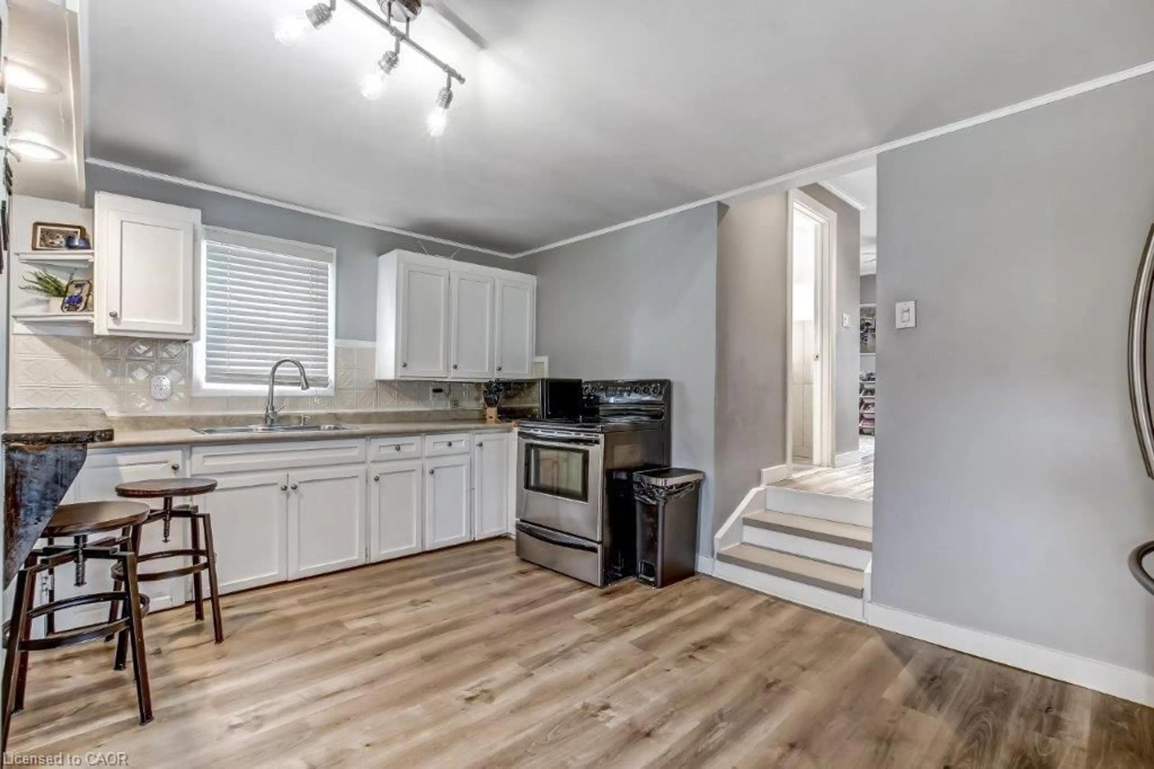 Open concept kitchen, unknown for 12 Pansy Ave, Port Dover Ontario N0A 1N7
