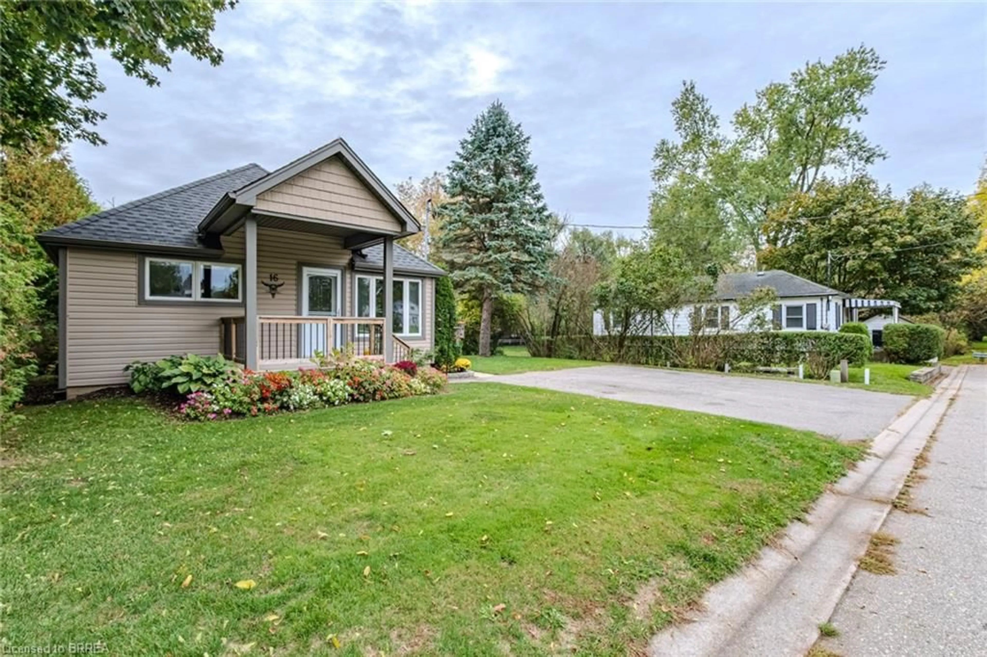 Unknown for 16 First St, Mount Pleasant Ontario N0E 1K0