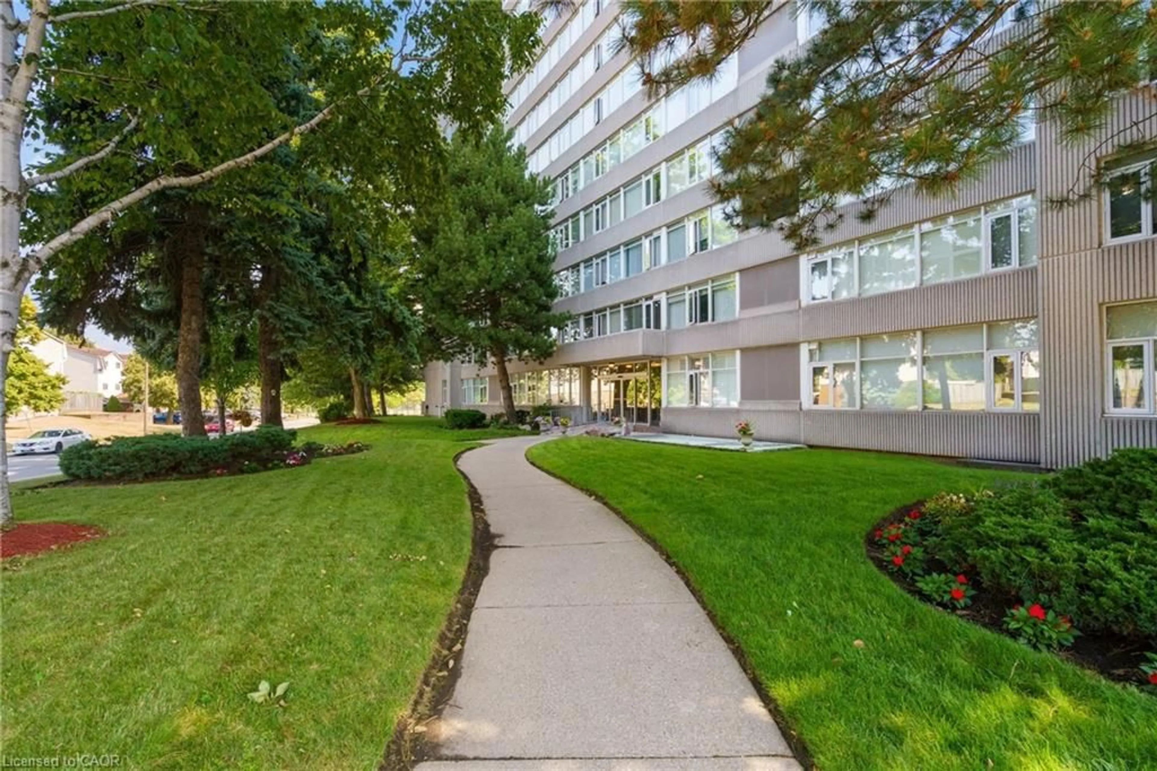 Patio, unknown for 30 Harrisford St #908, Hamilton Ontario L8K 6N1