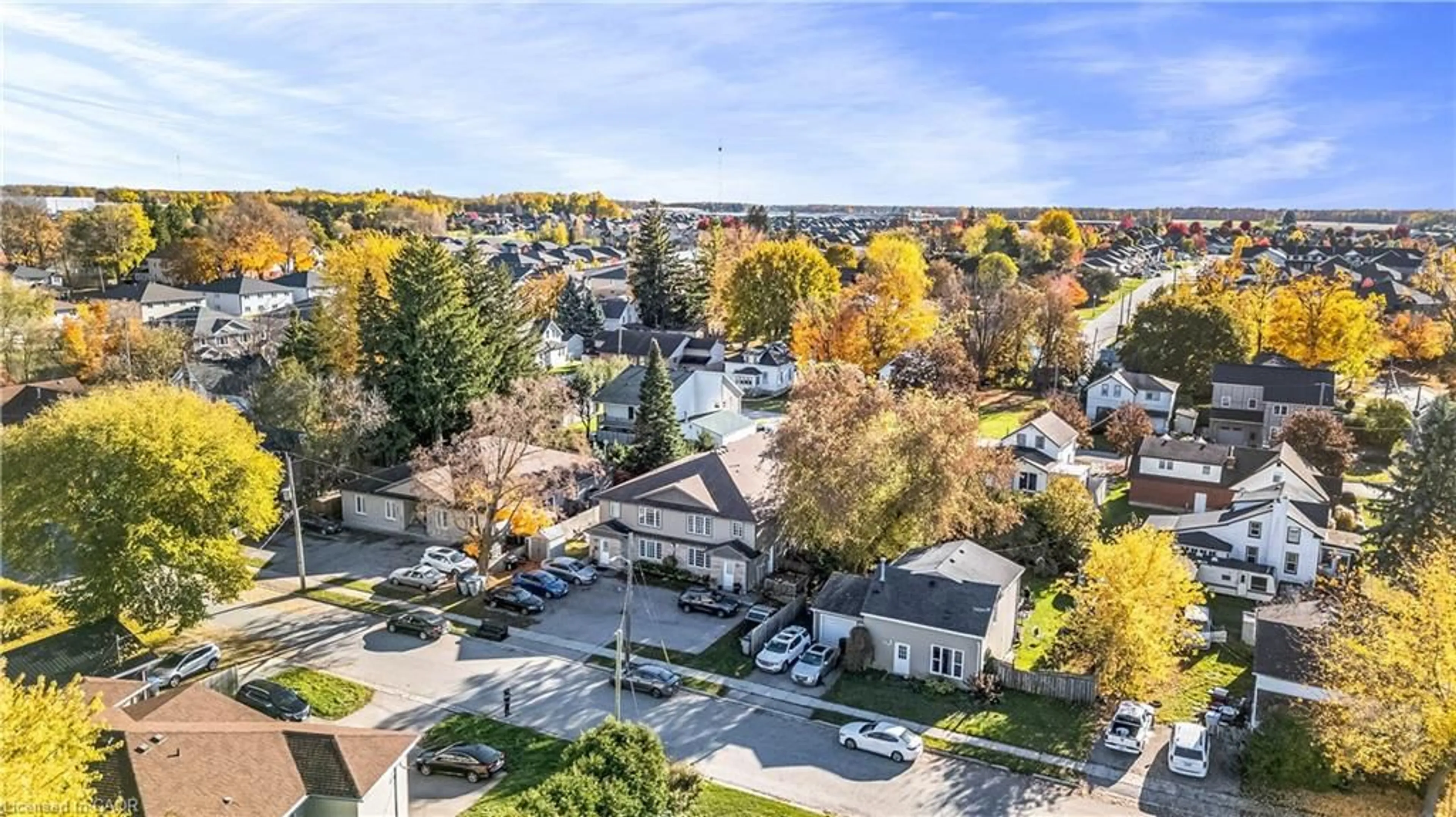 A pic from outside/outdoor area/front of a property/back of a property/a pic from drone, street for 180 Union St #C, Listowel Ontario N4W 1X2