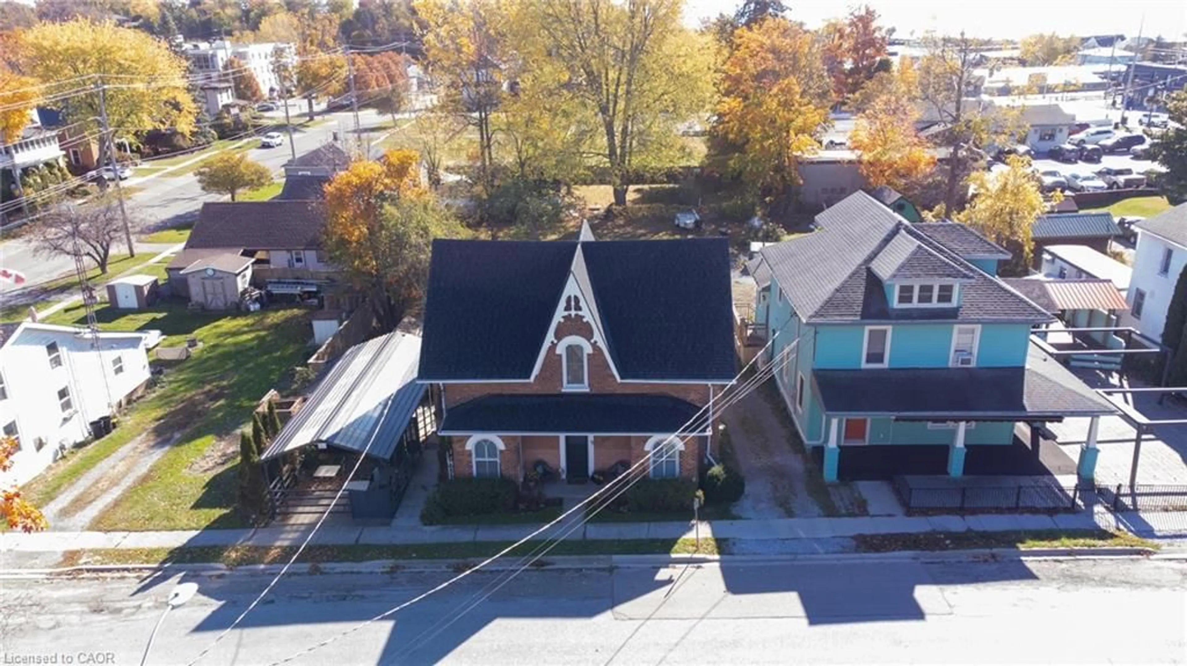 A pic from outside/outdoor area/front of a property/back of a property/a pic from drone, street for 2016 Park St, Port Dover Ontario N0A 1N0