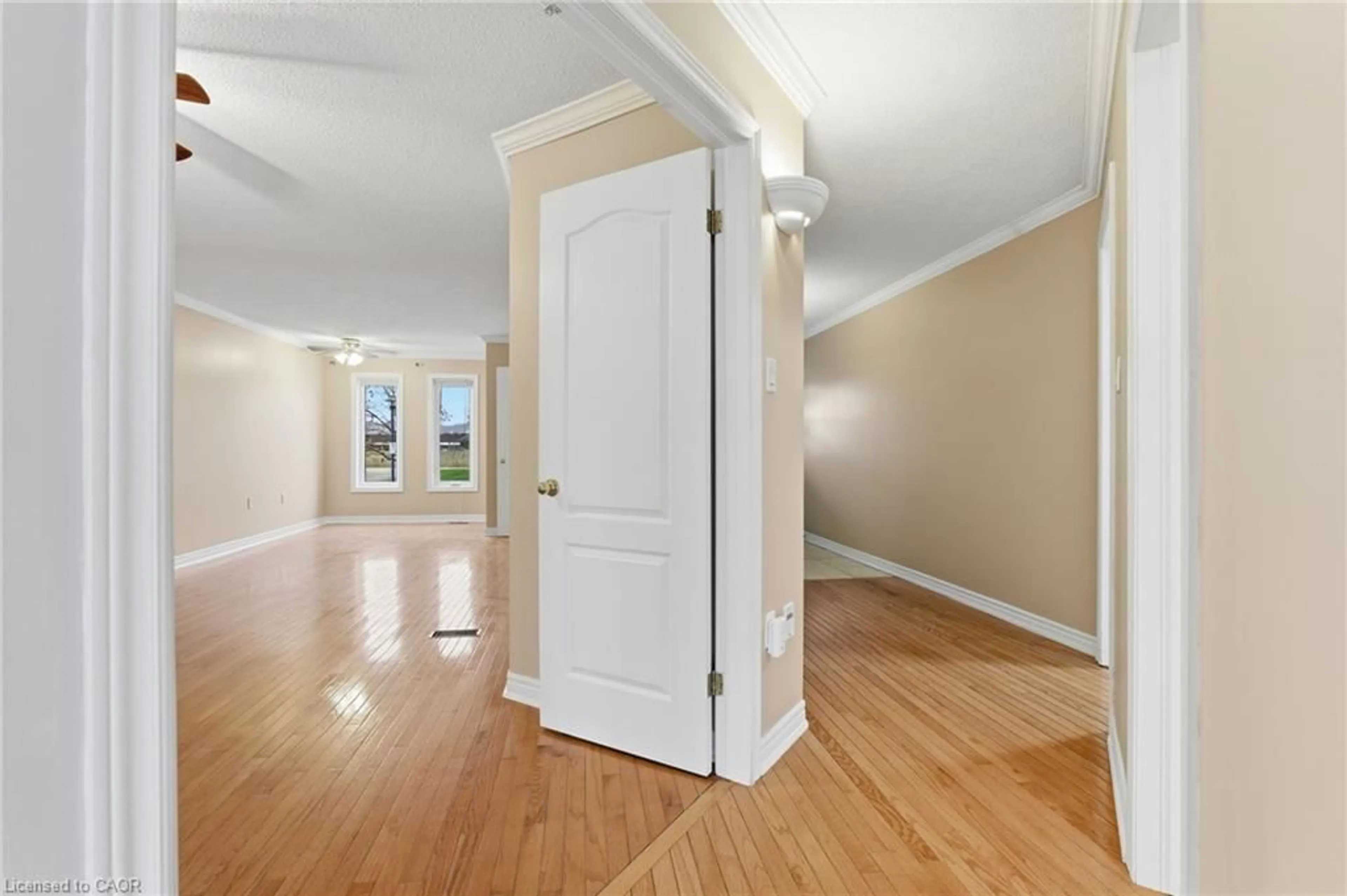 Unknown for 515 North Service Rd, Stoney Creek Ontario L8E 5X8