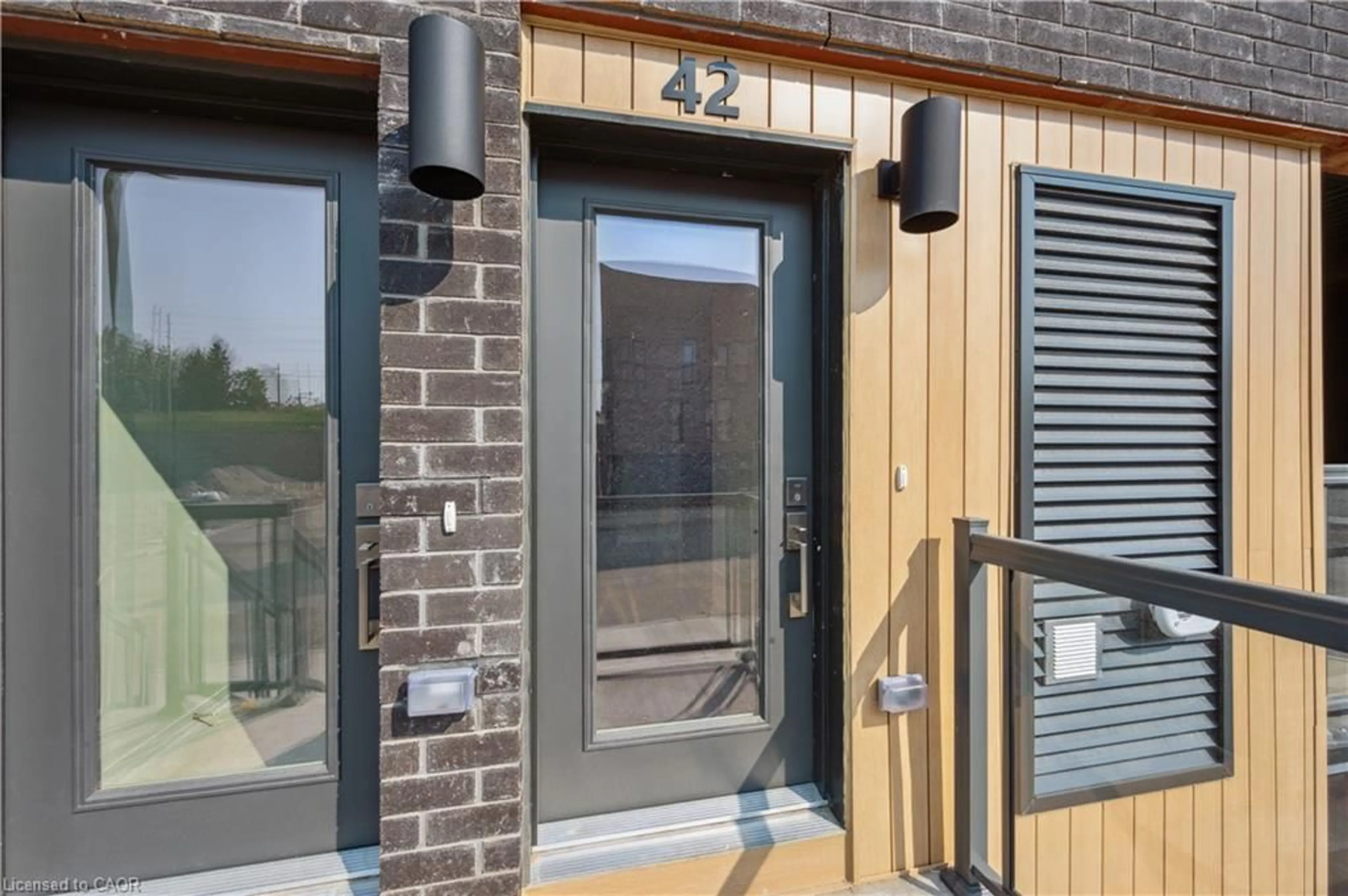 Unknown for 42 Urbane Blvd, Kitchener Ontario N2E 0H8