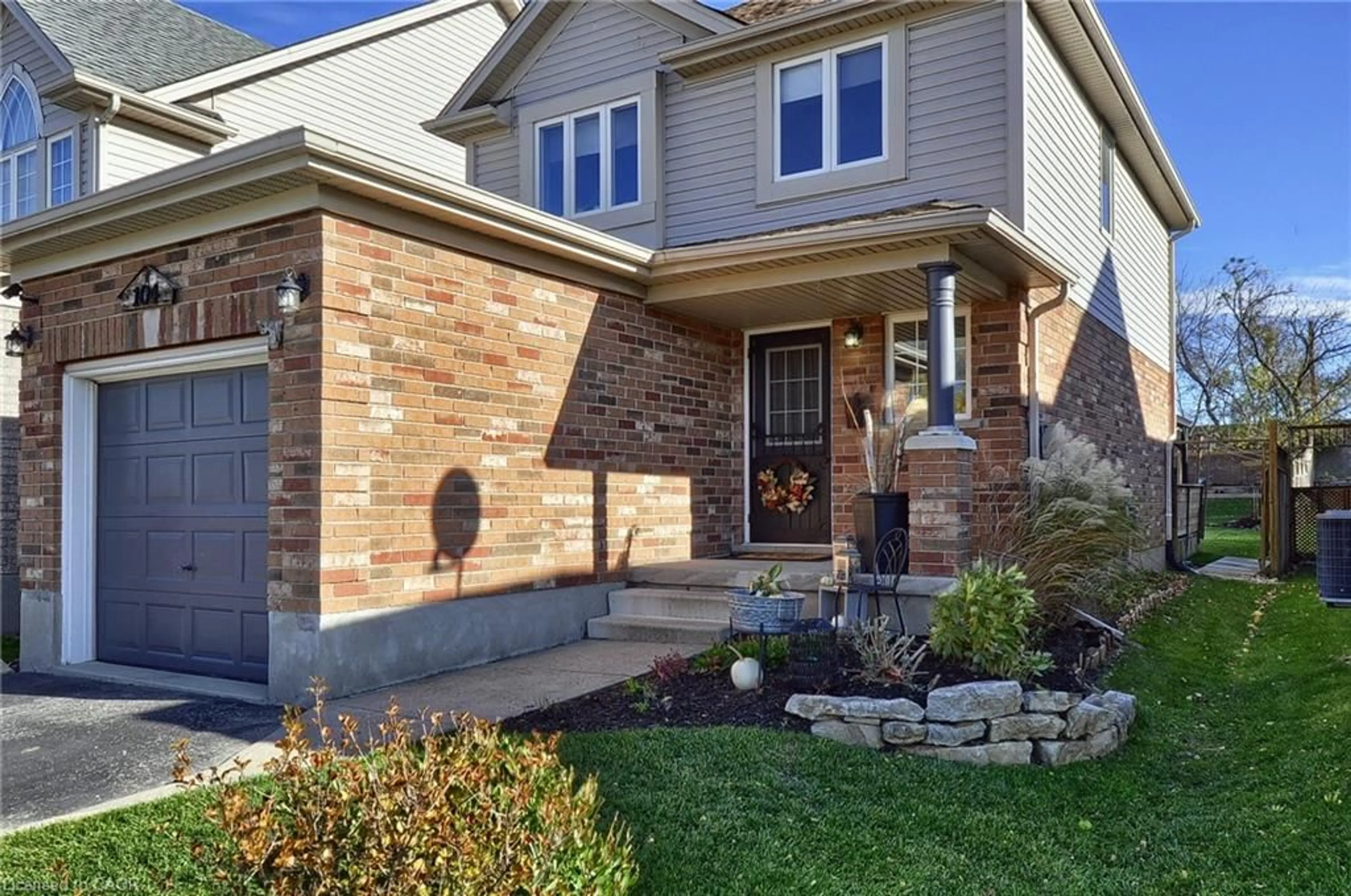 Home with brick exterior material, street for 104 Livingstone Cres, Cambridge Ontario N3H 5S8