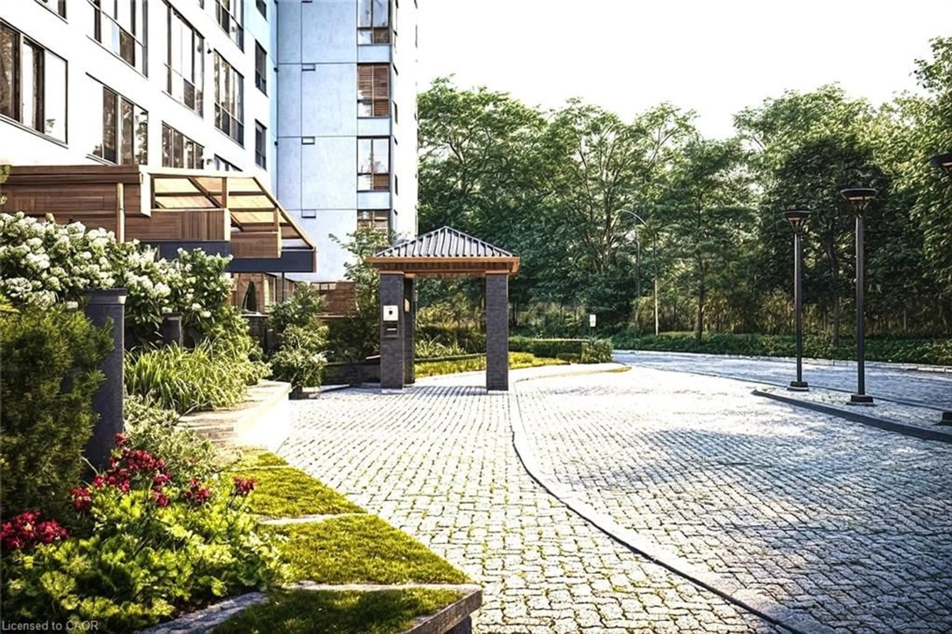 Patio, street for 1110 Walden Cir, Mississauga Ontario L5J 4R3