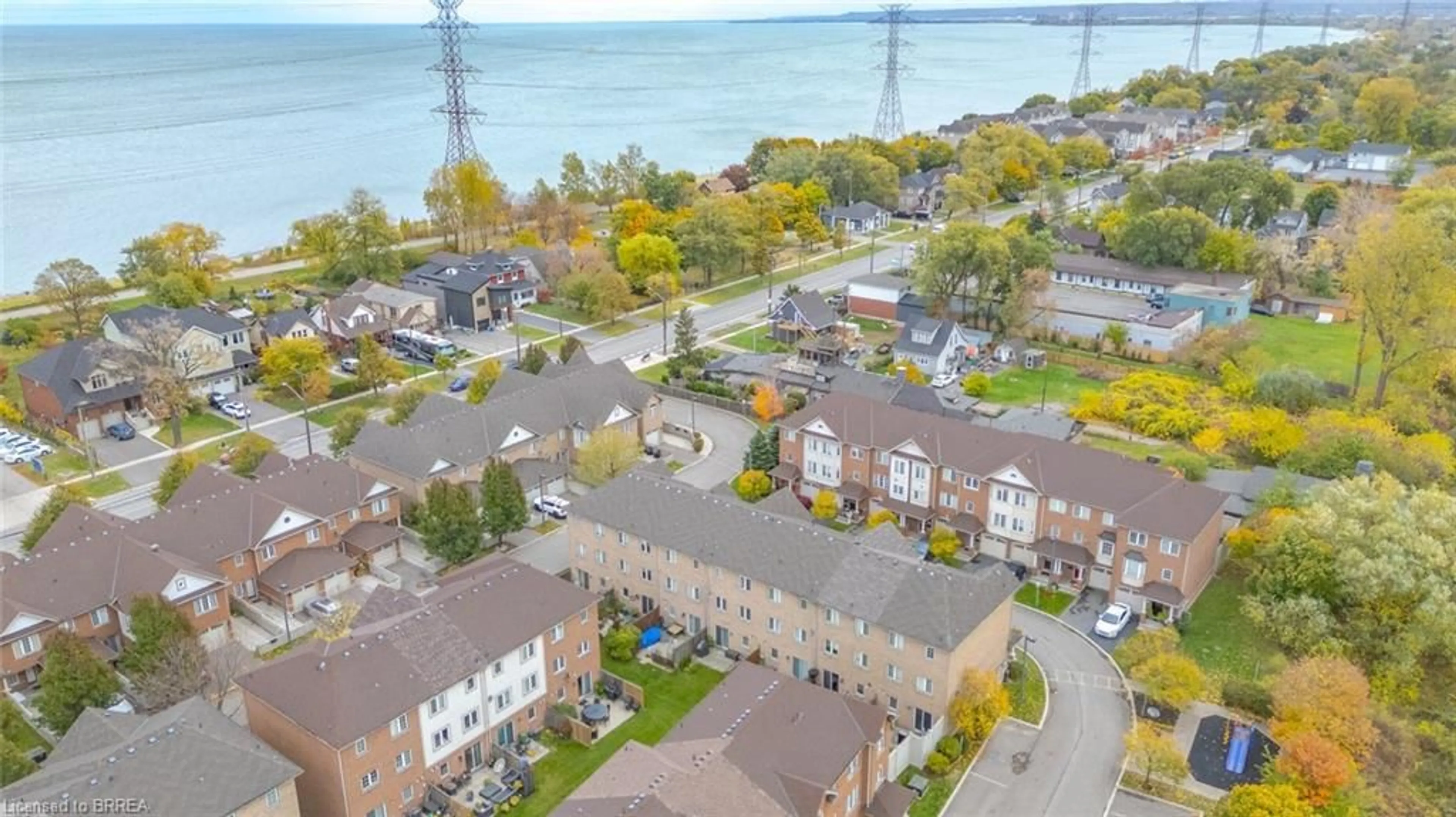 A pic from outside/outdoor area/front of a property/back of a property/a pic from drone, water/lake/river/ocean view for 470 Beach Blvd #38, Hamilton Ontario L8H 6X2