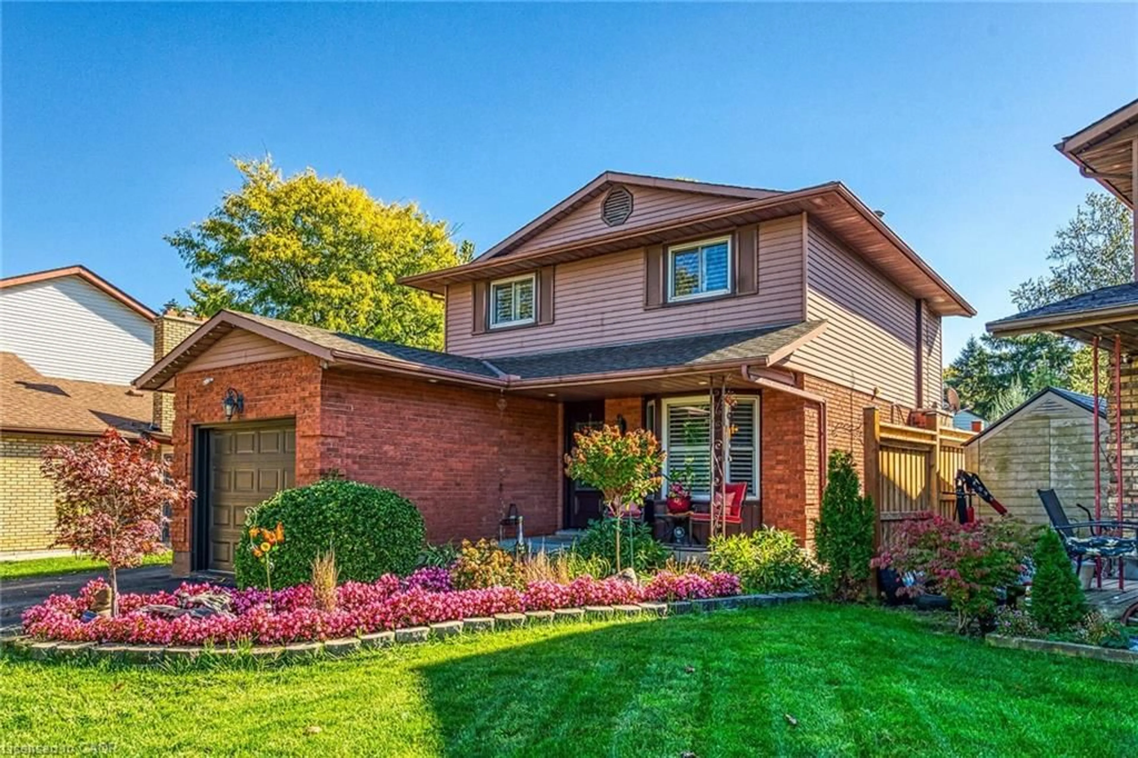 Home with brick exterior material, street for 41 Balmoral Crt, Caledonia Ontario N3W 1E6