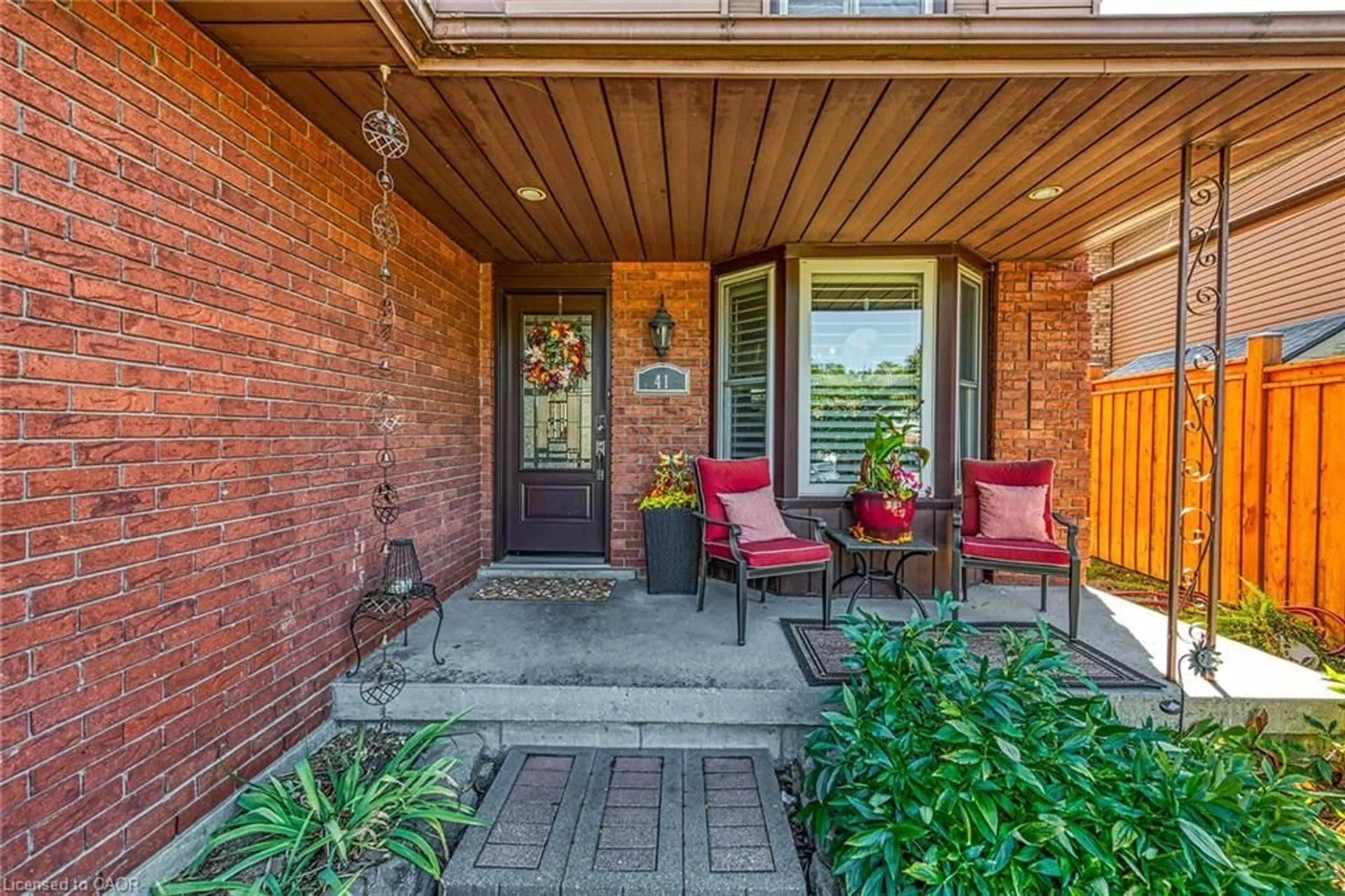 Unknown for 41 Balmoral Crt, Caledonia Ontario N3W 1E6