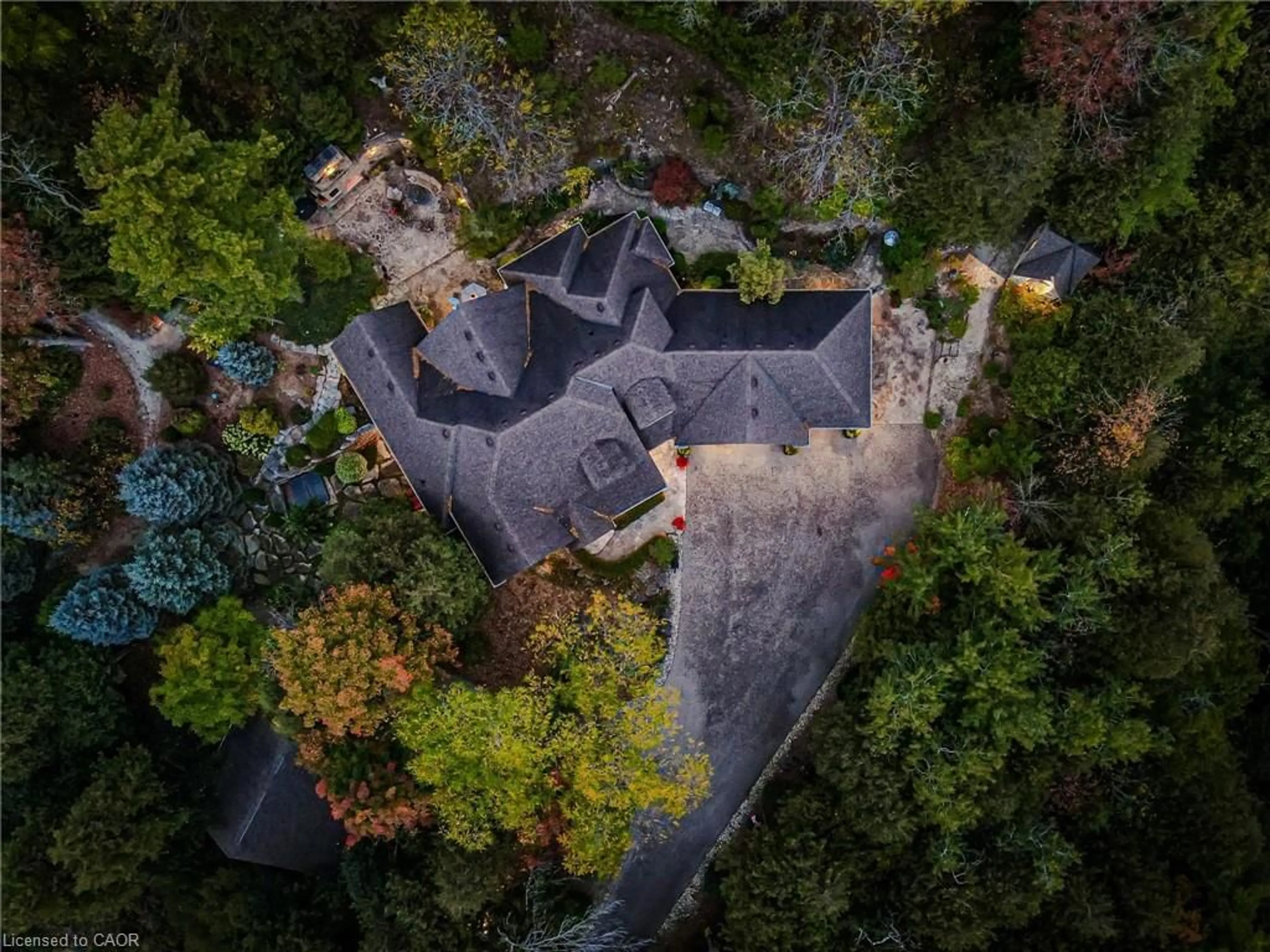 A pic from outside/outdoor area/front of a property/back of a property/a pic from drone, forest/trees view for 198 Pasmore St, Rockwood Ontario N0B 2K0