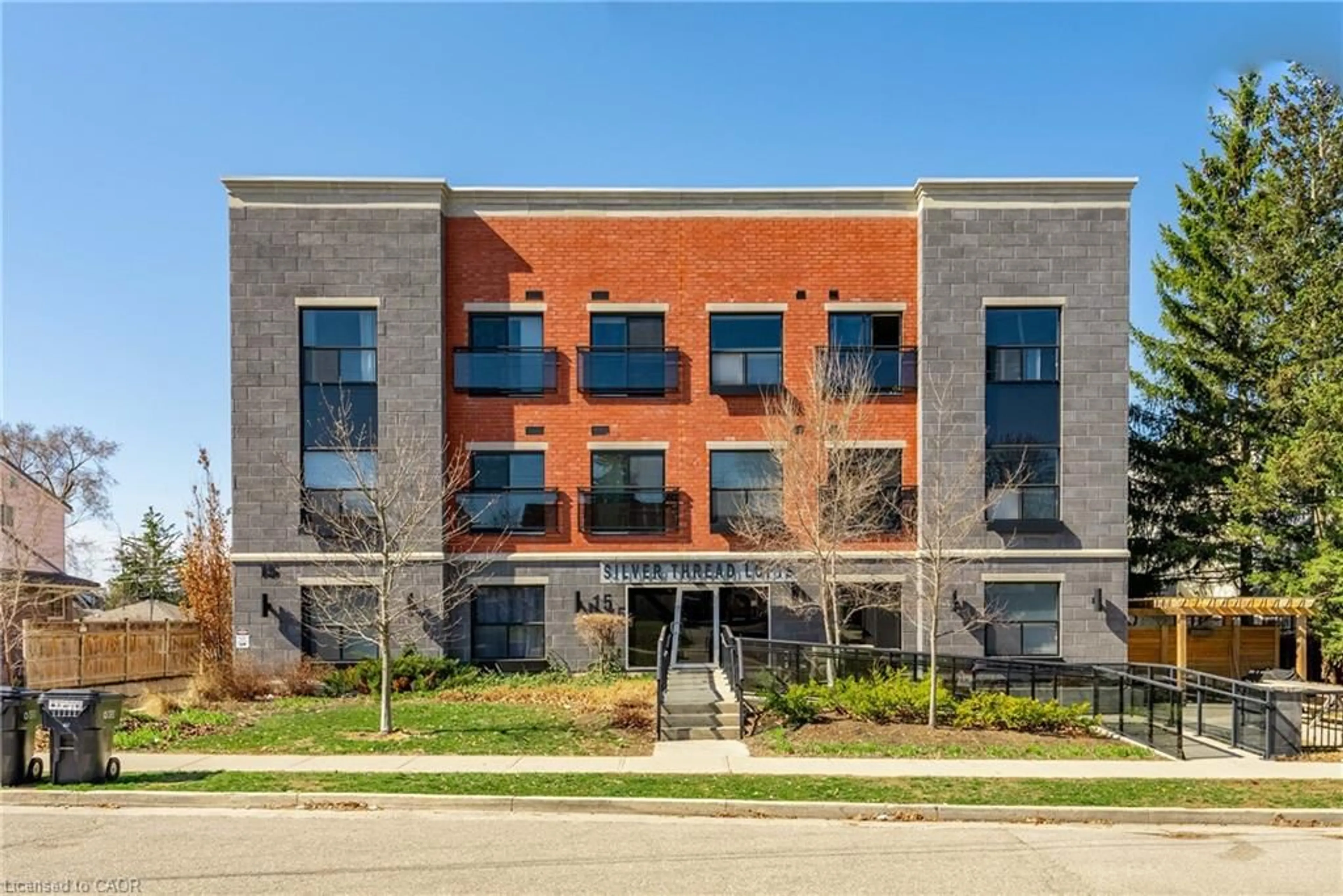 Home with brick exterior material, building for 15 Devitt Ave #302, Waterloo Ontario N2J 1Y6