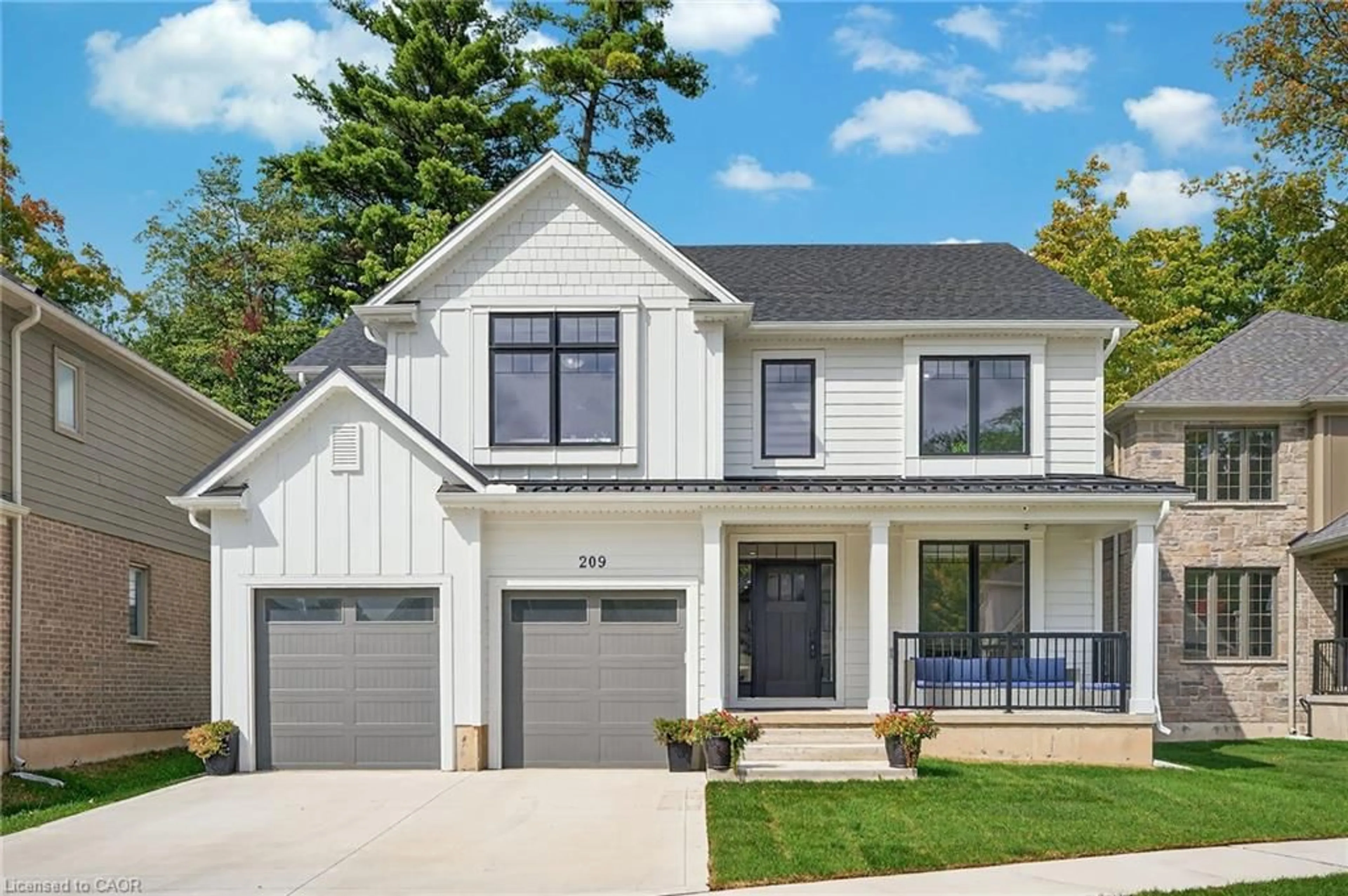 Home with vinyl exterior material, street for 209 Jeffrey Pl, Kitchener Ontario N2C 0C2