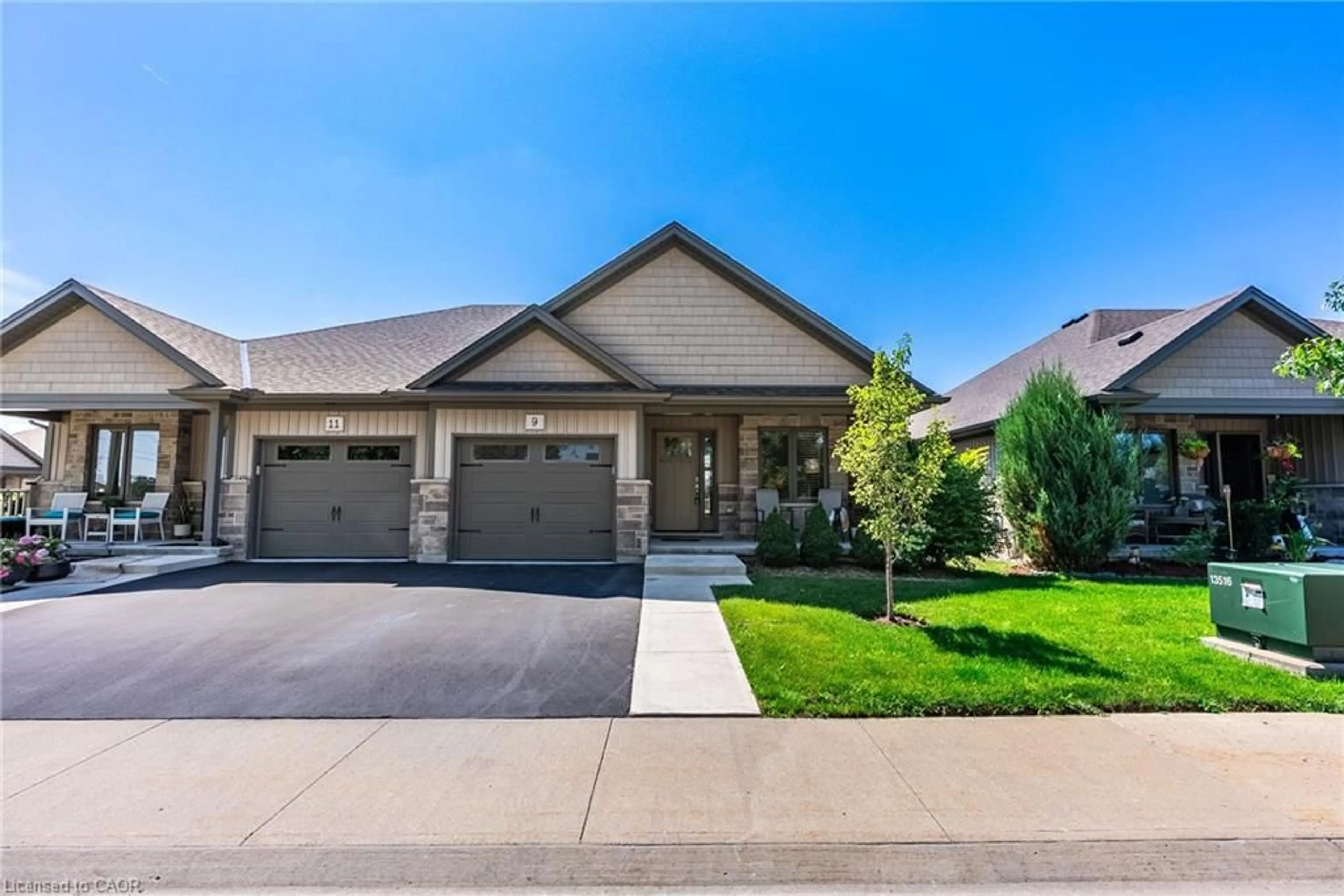 Home with brick exterior material, street for 9 Richard Cres, Smithville Ontario L0R 2A0