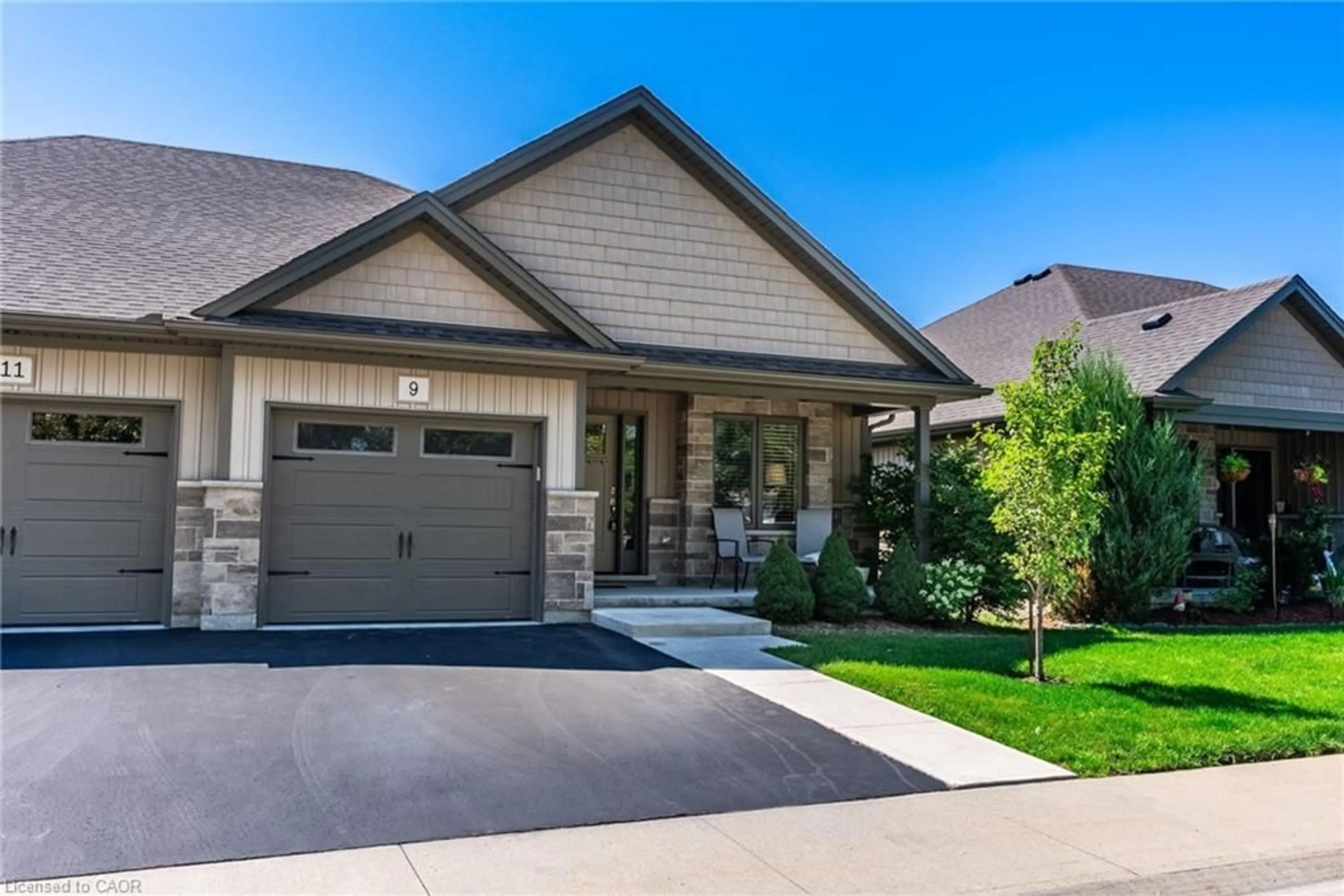 Home with brick exterior material, street for 9 Richard Cres, Smithville Ontario L0R 2A0